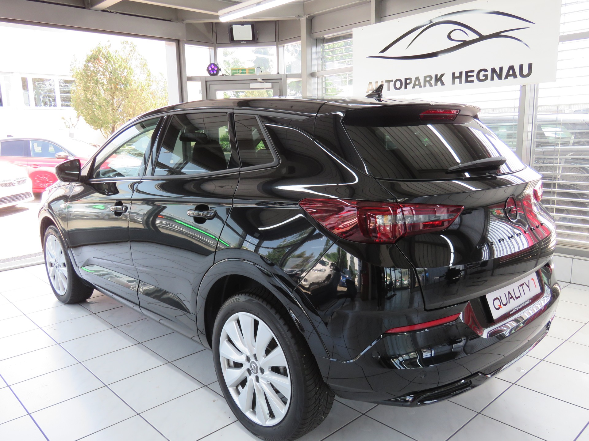 OPEL Grandland 1.2i TP GS Line Automatik-image-5