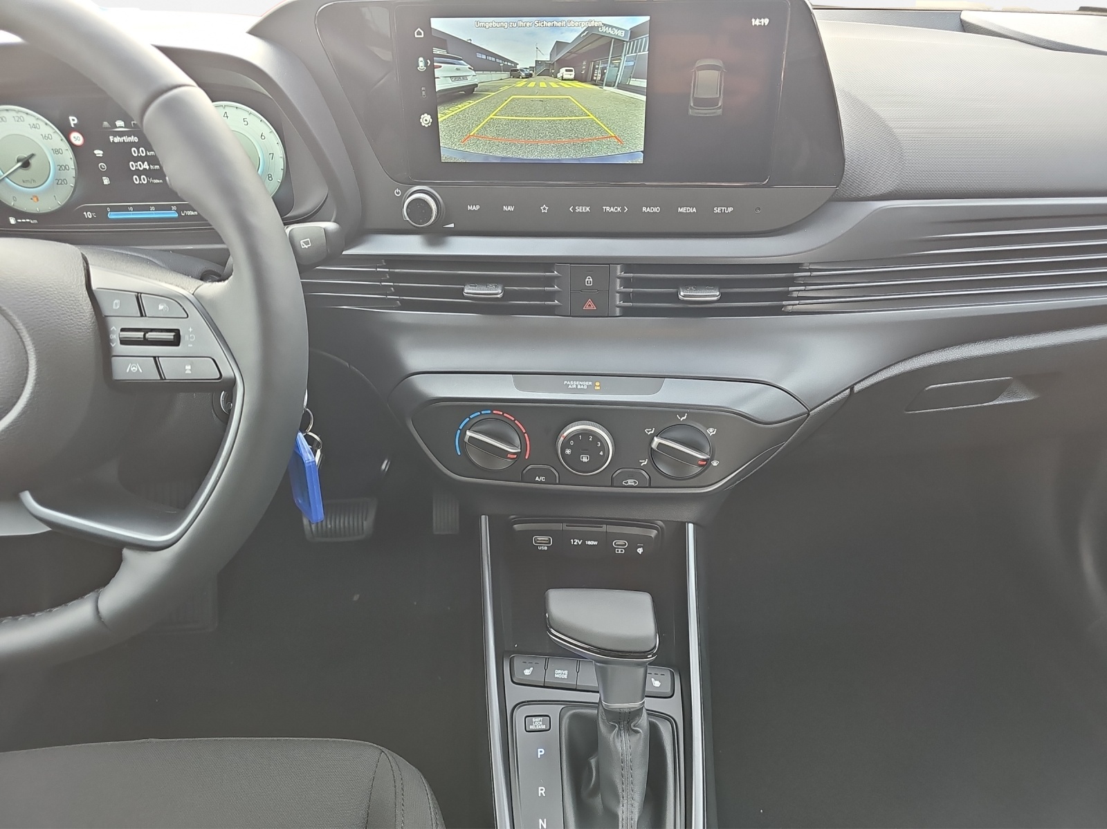 HYUNDAI i20 1.0 T-GDi Amplia-image-12
