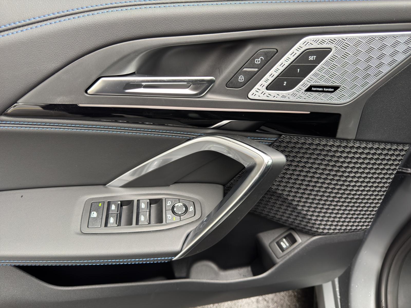 BMW X1 M35i-image-7