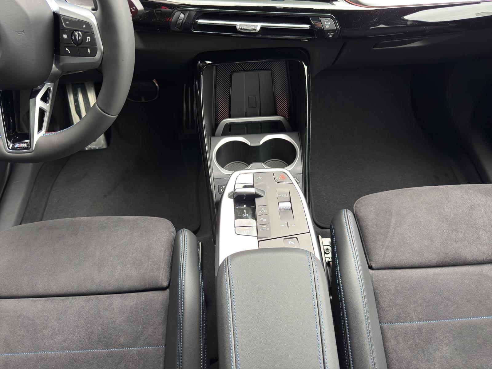 BMW X1 M35i-image-11