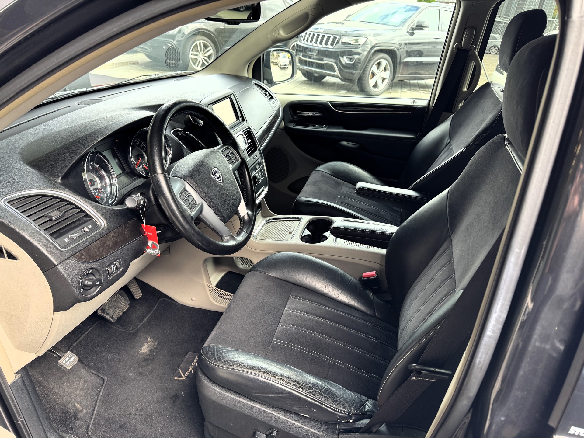LANCIA Voyager 2.8D Gold Automatic-image-6
