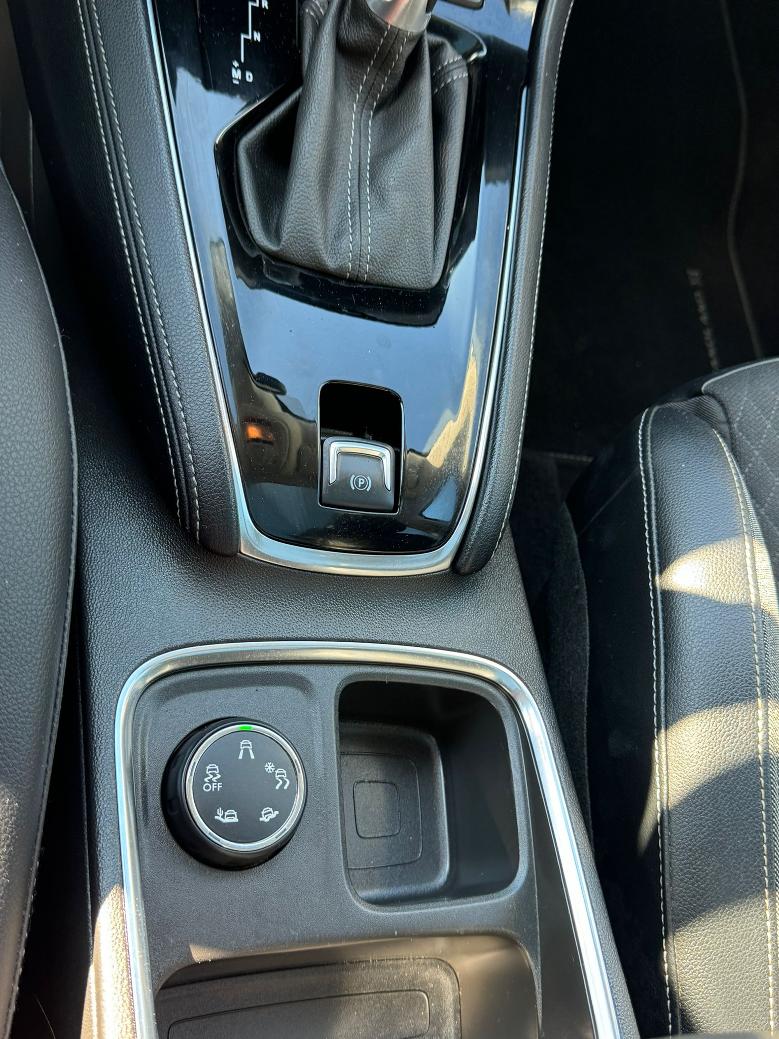 OPEL Grandland X 1.2i TP Design Line Automatik-image-16