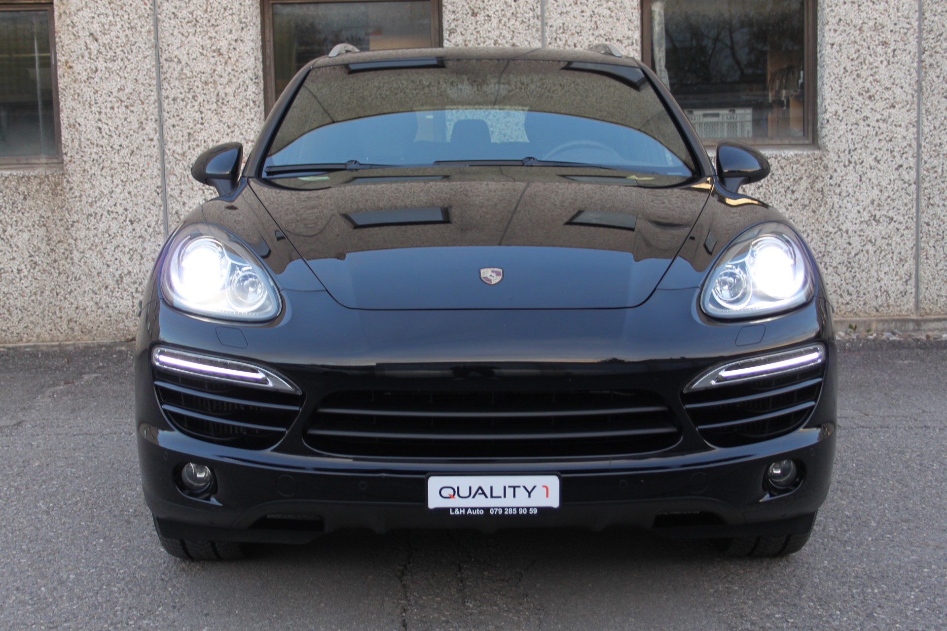 PORSCHE Cayenne Diesel-image-1
