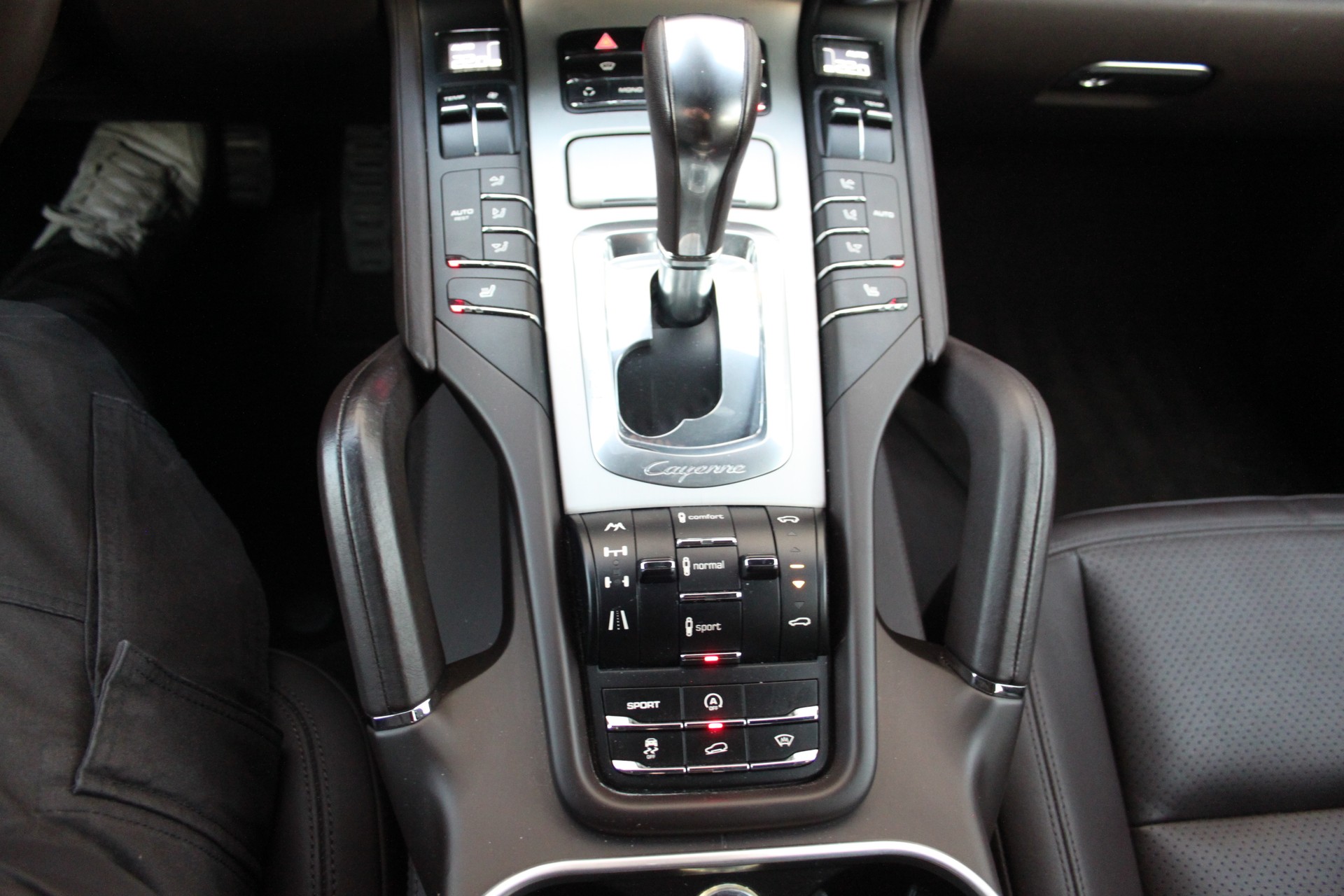 PORSCHE Cayenne Diesel-image-9