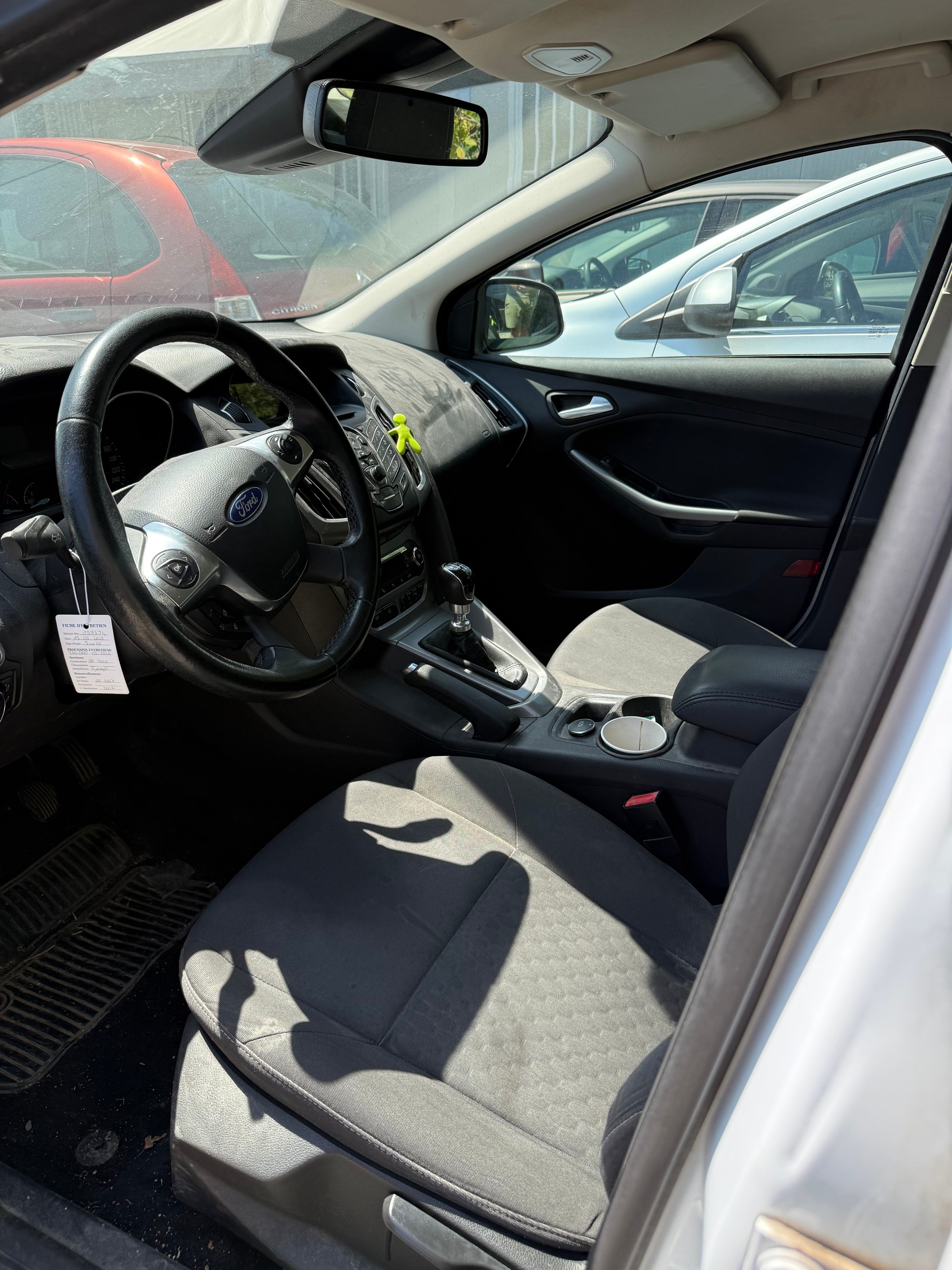 FORD Focus 1.0 SCTi Titanium-image-8