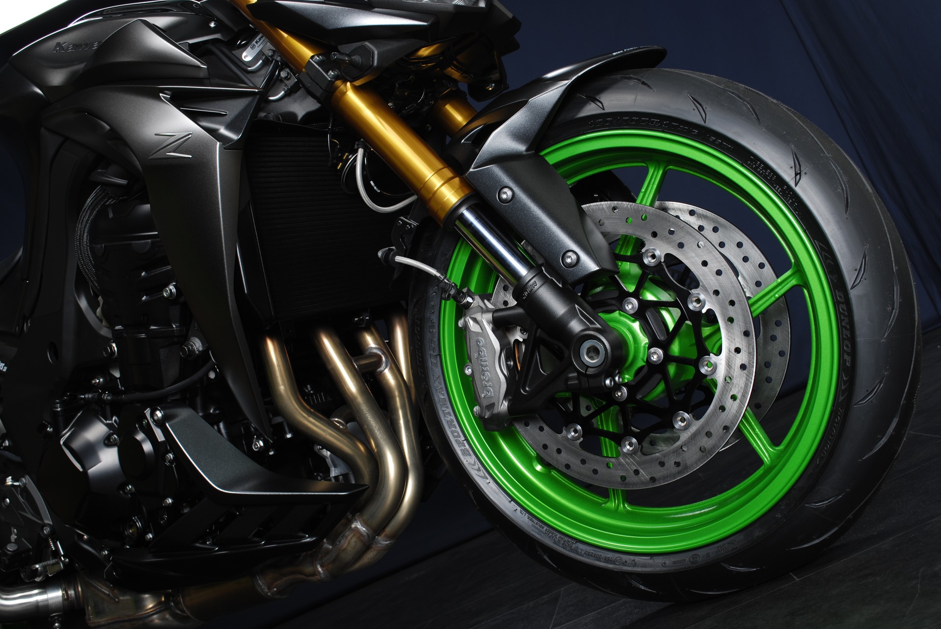 KAWASAKI Z1100 SE MY26 - Umbau-showroom-element-3