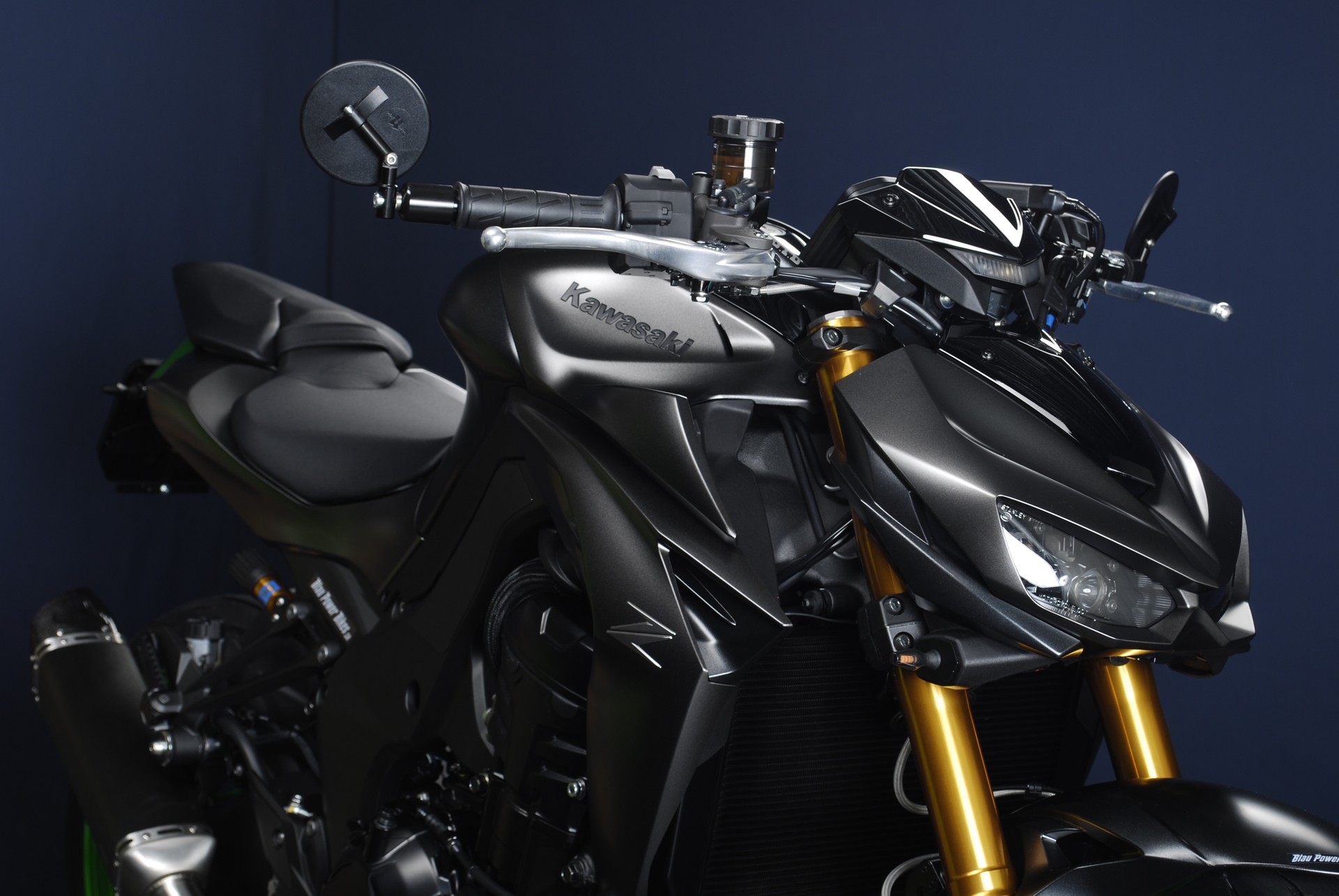 KAWASAKI Z1100 SE MY26 - Umbau-showroom-element-2