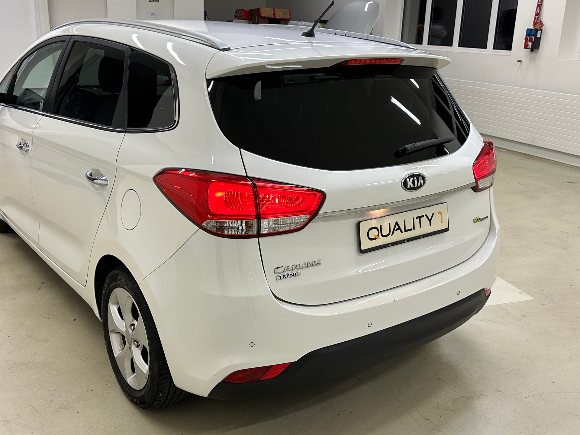 KIA Carens 1.6 GDI Trend-image-6