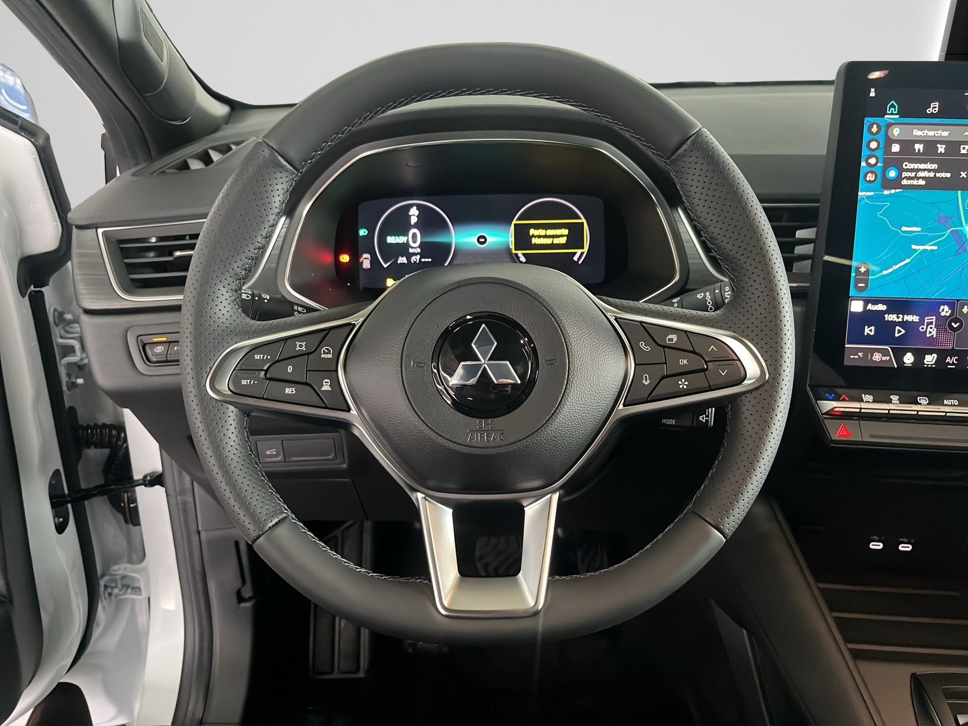 MITSUBISHI GRANDIS 1.8 HEV Instyle-image-8