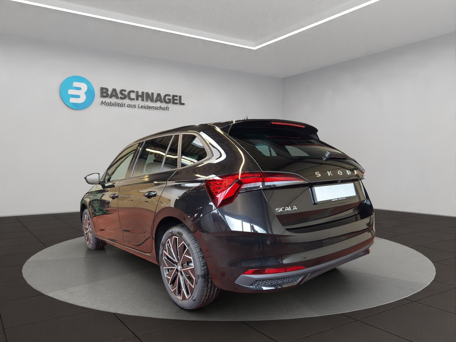SKODA Scala 1.5 TSI Dynamic DSG-image-2