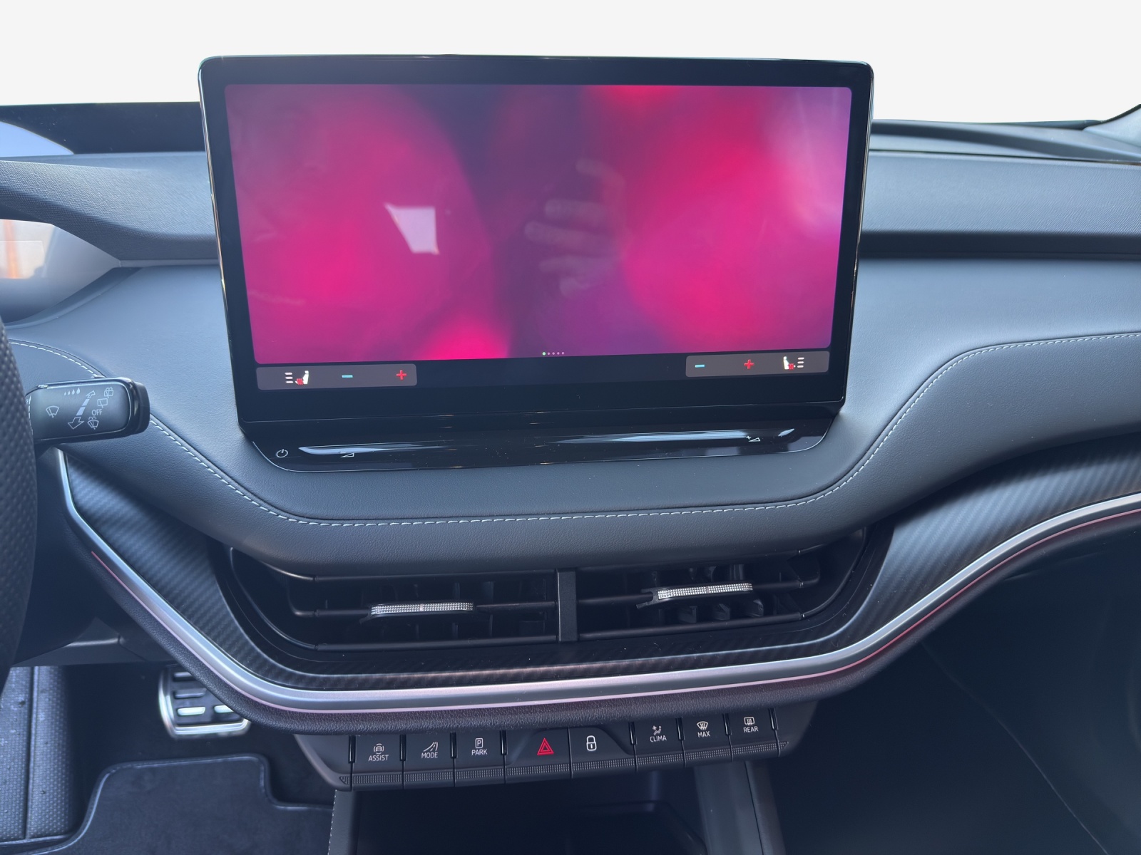SKODA Enyaq 85x Sportline 4x4-image-10