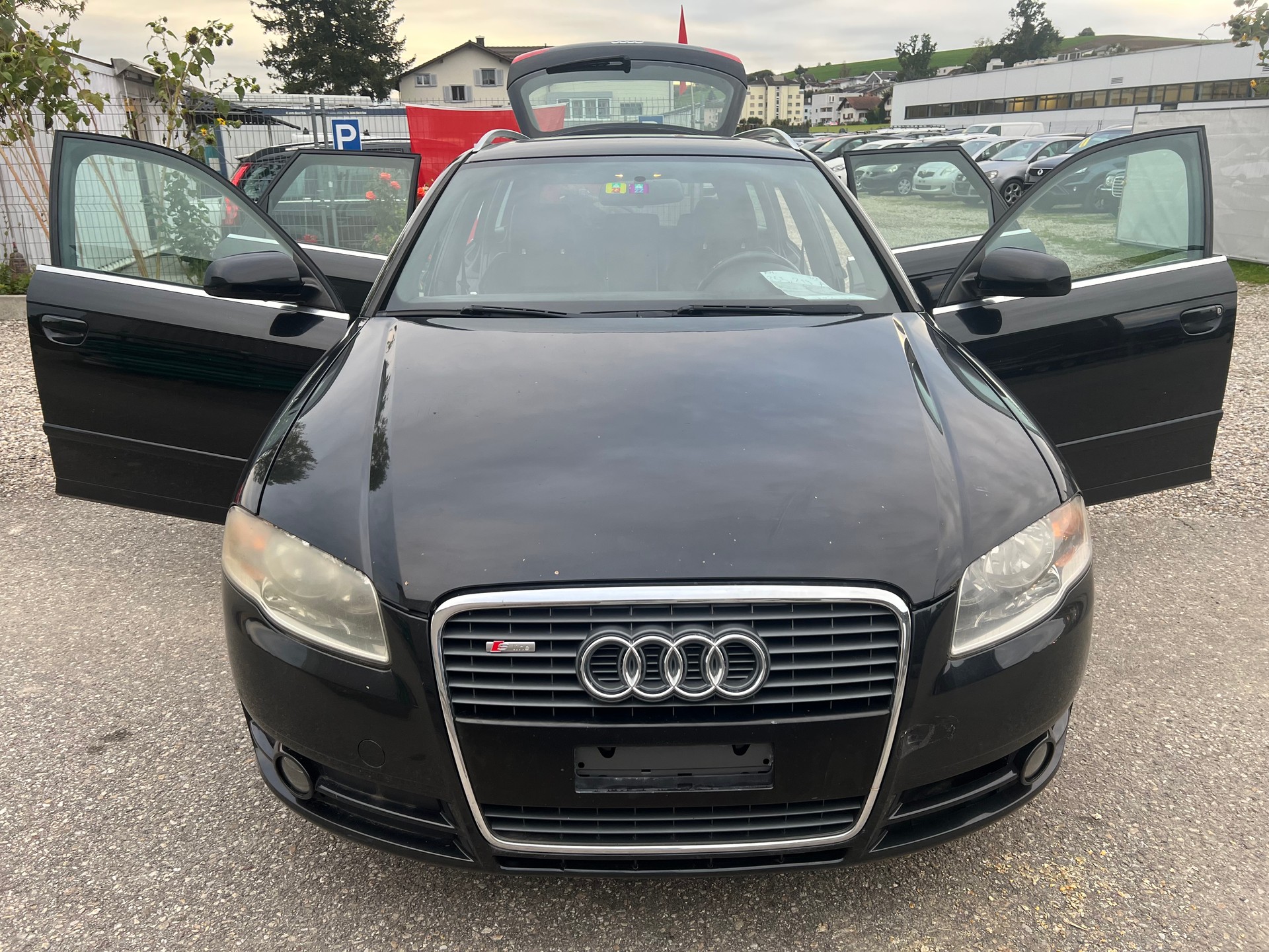 AUDI A4 Avant 1.8 Turbo-image-6