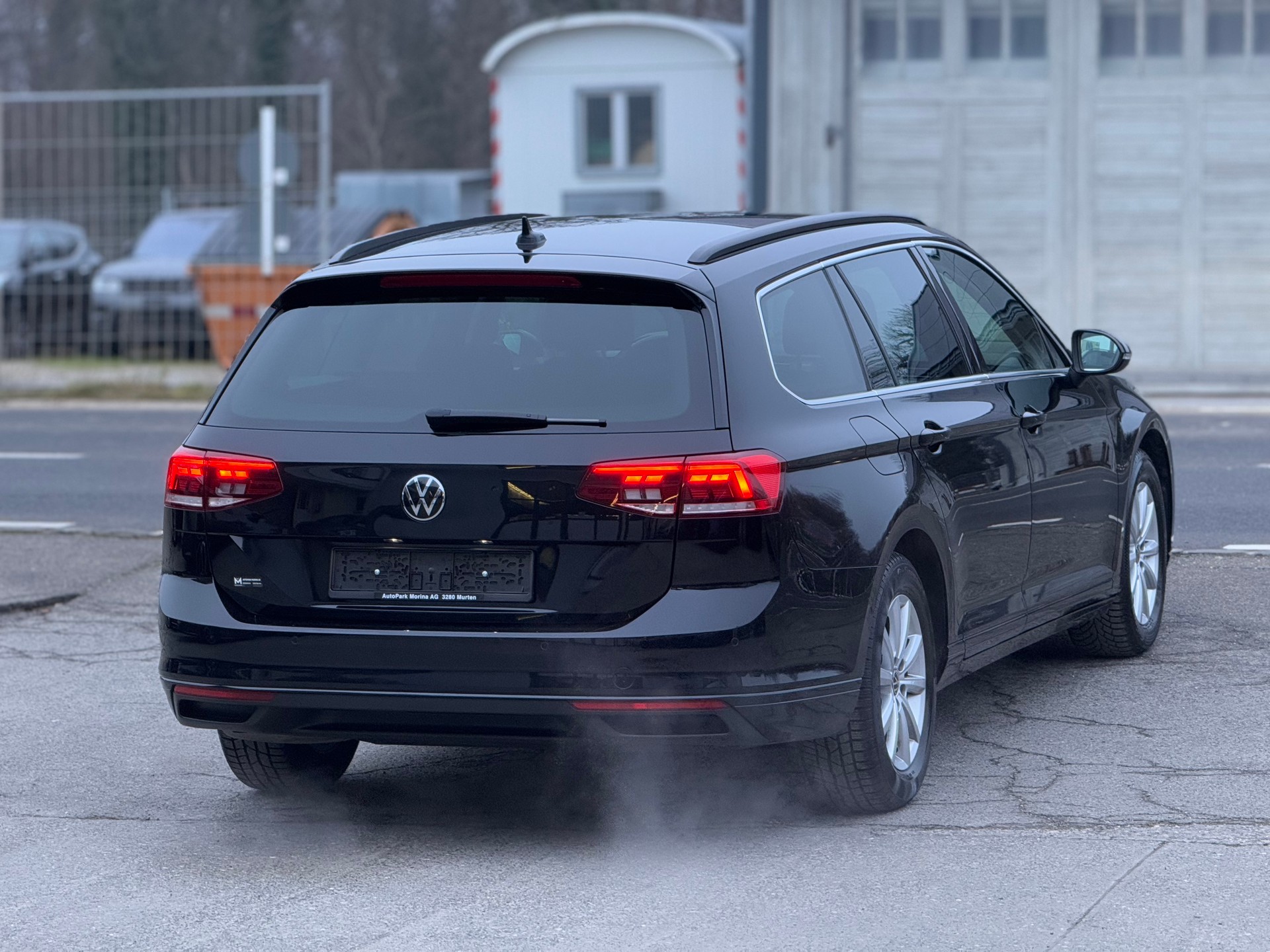 VW Passat 2.0 TDI BMT Business 4Motion DSG-image-4