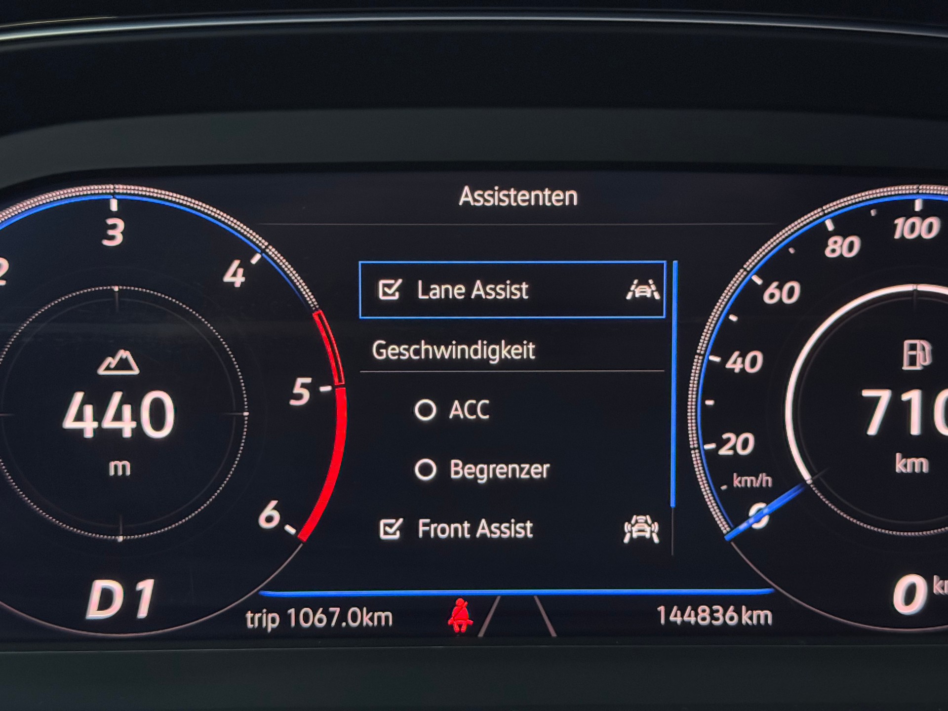 VW Passat 2.0 TDI BMT Business 4Motion DSG-image-18