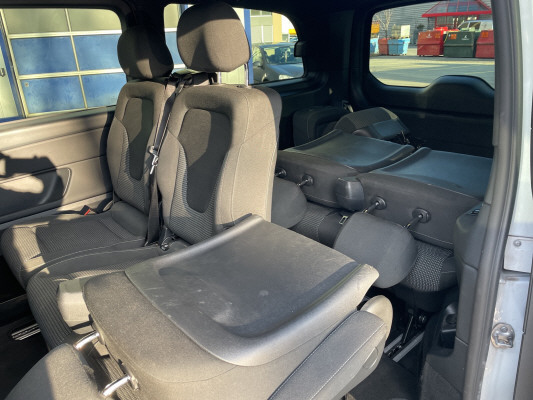 MERCEDES-BENZ V 250 d L 4Matic-image-7