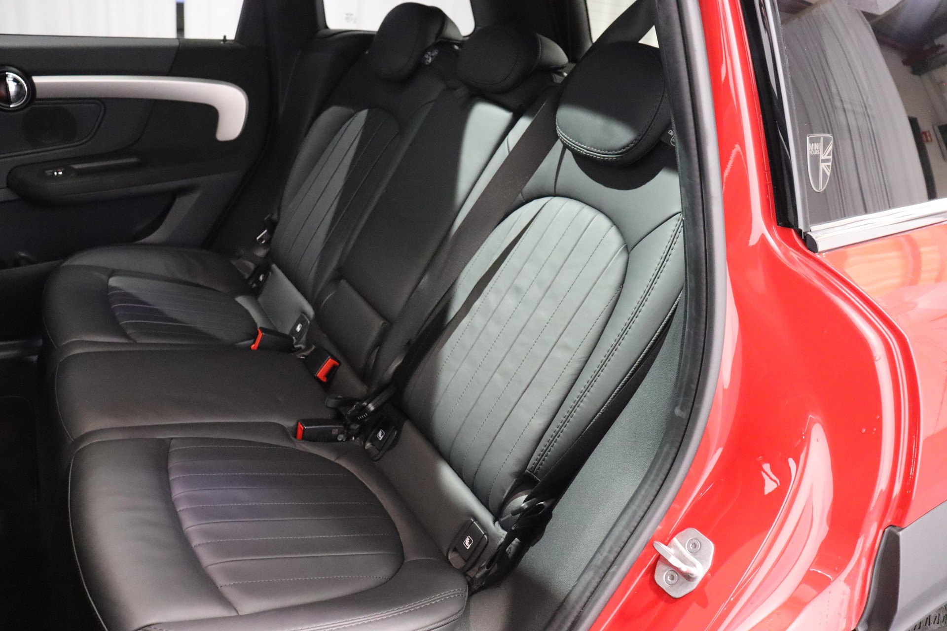 MINI Countryman F60 1.5i Cooper S E ALL4-image-10