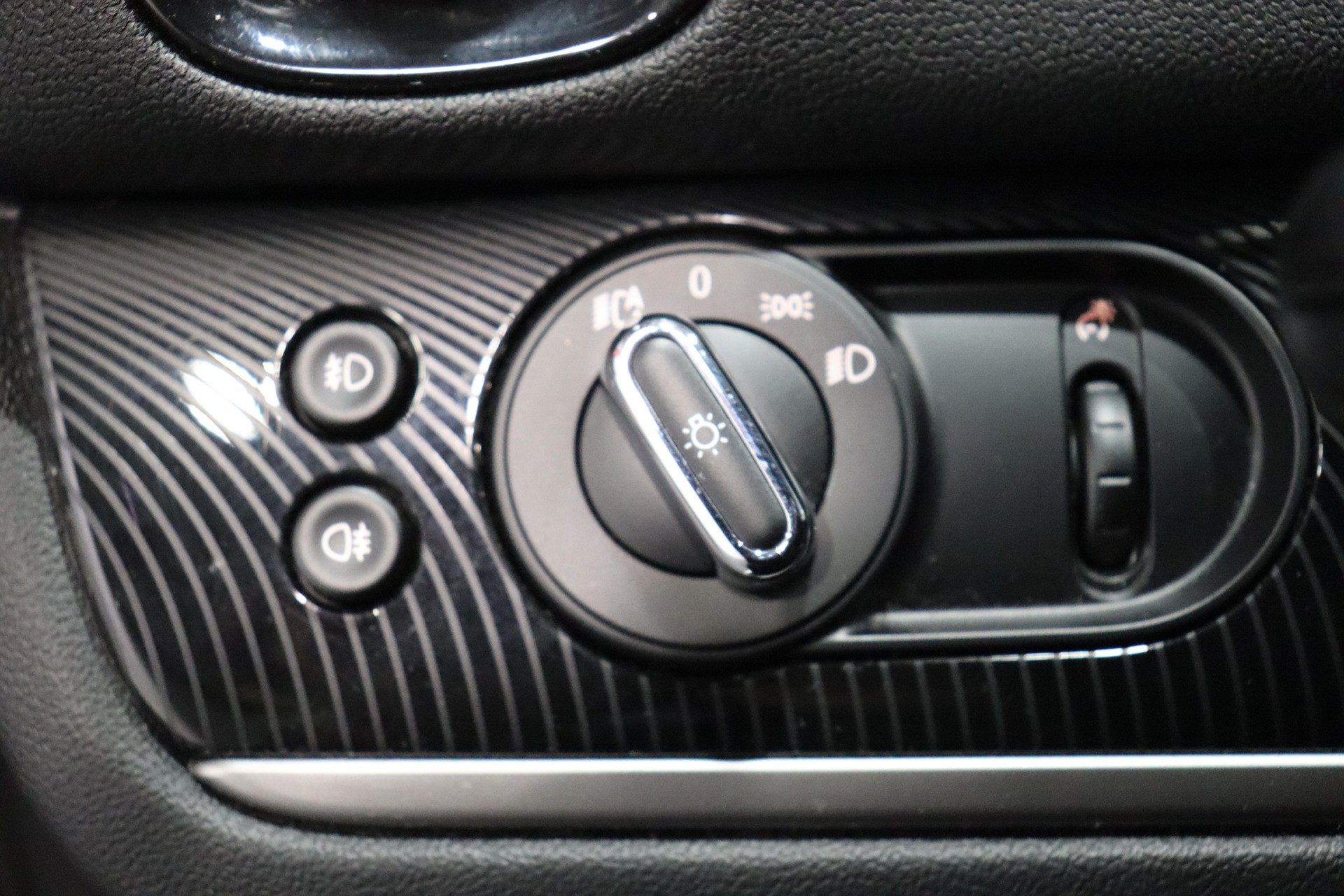 MINI Countryman F60 1.5i Cooper S E ALL4-image-20