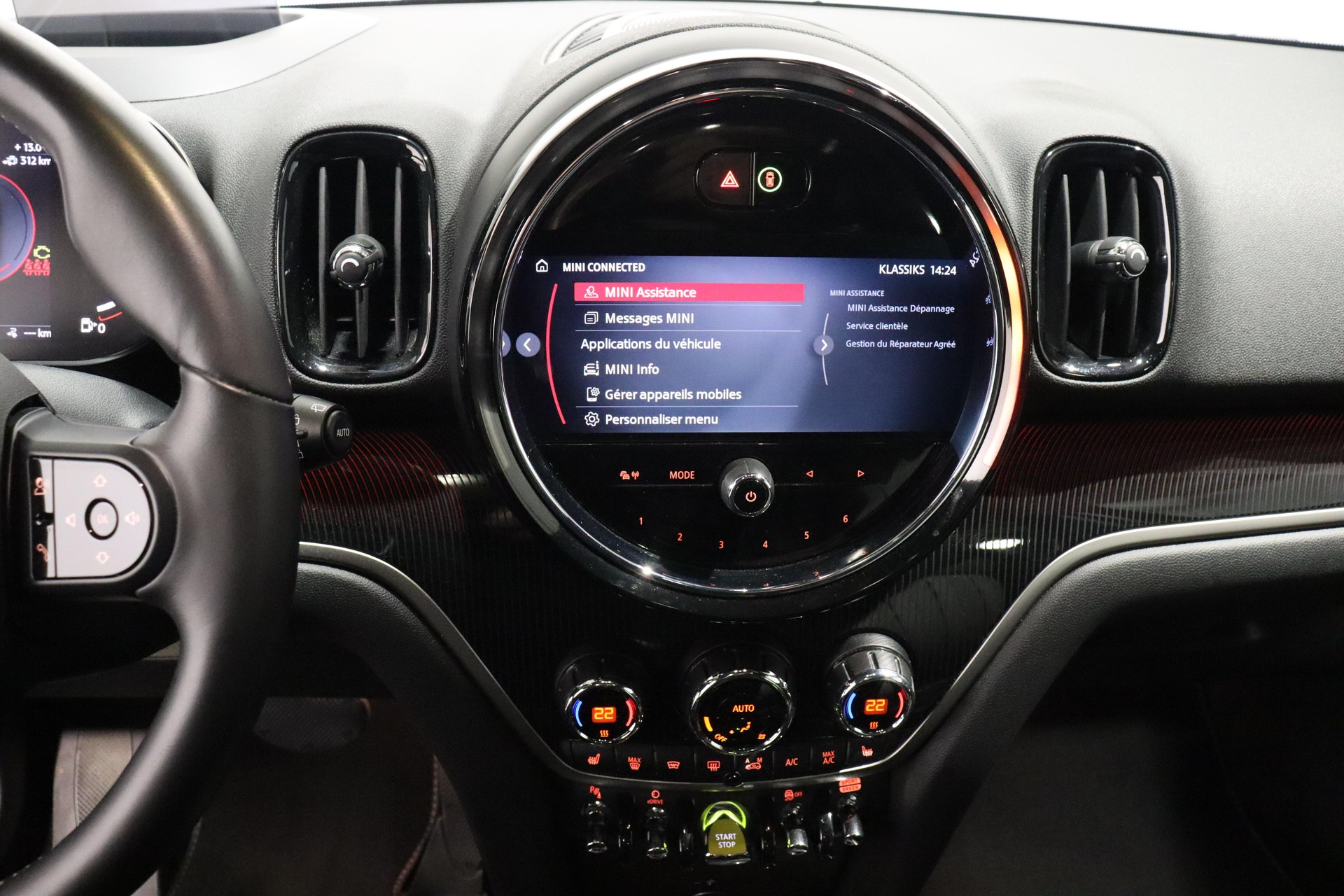 MINI Countryman F60 1.5i Cooper S E ALL4-image-13