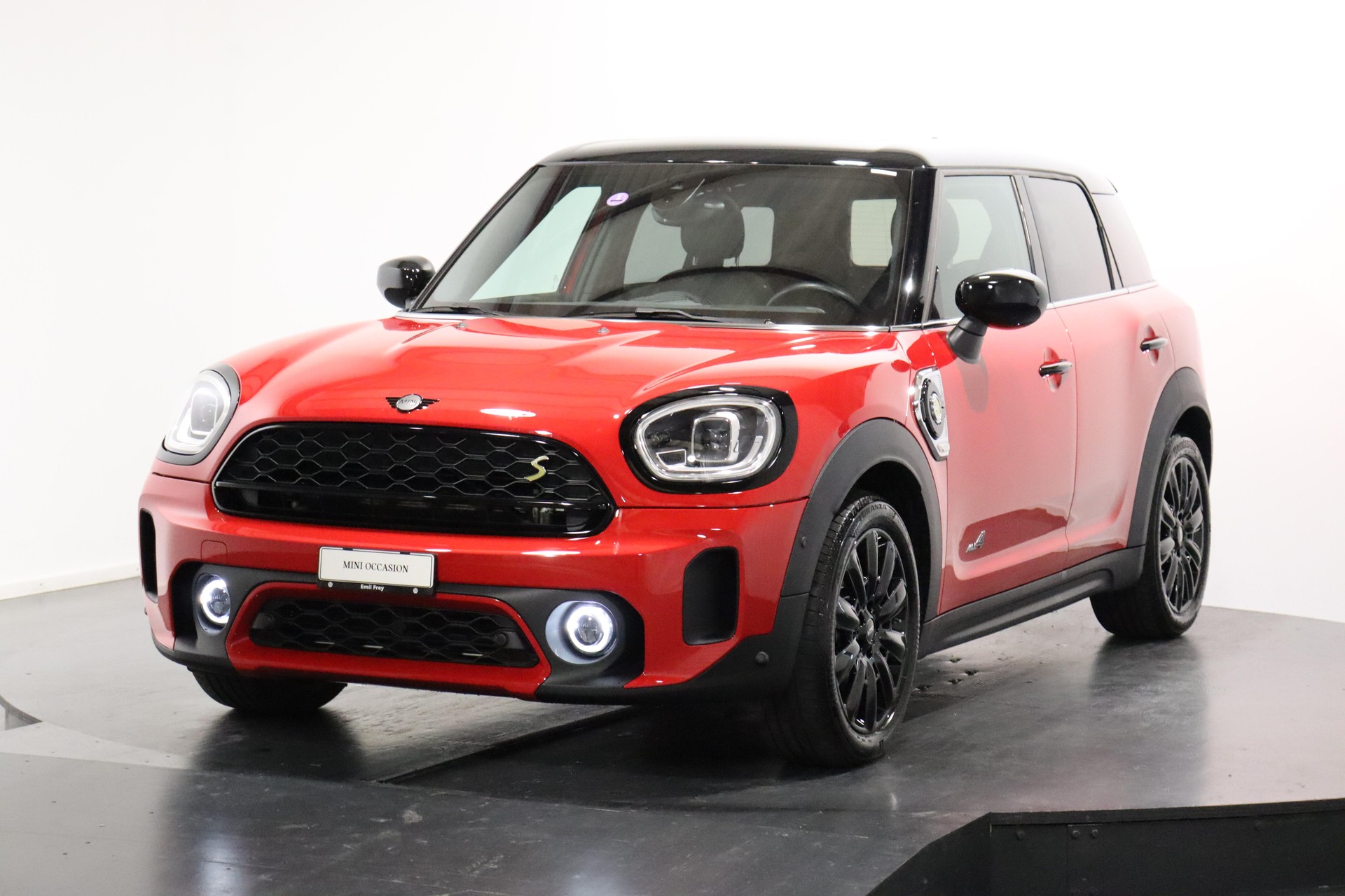 MINI Countryman F60 1.5i Cooper S E ALL4-image-0