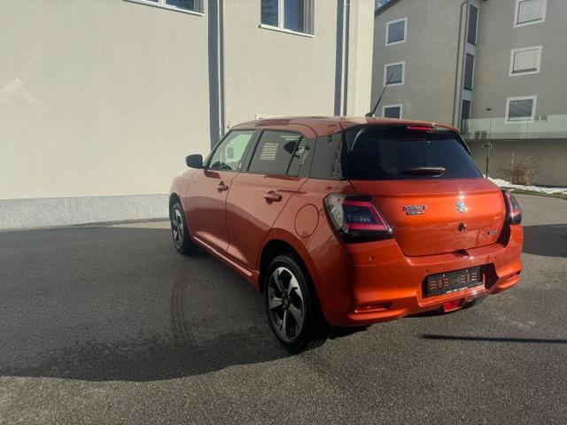 SUZUKI Swift 1.2 1st Edition Top Hybrid 4x4 MY24-image-3
