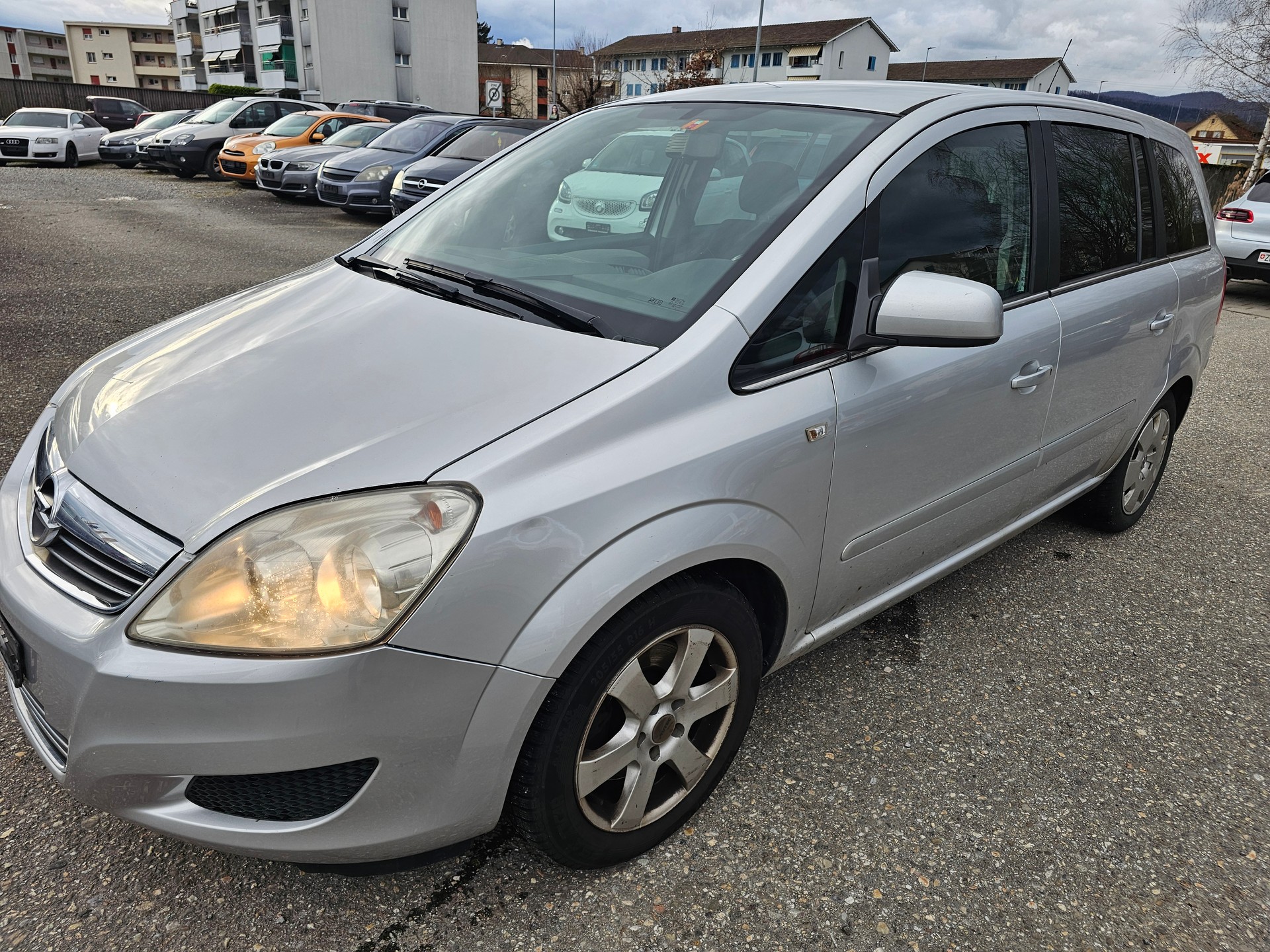 OPEL Zafira 2.2i 16V Edition Automatic-image-1