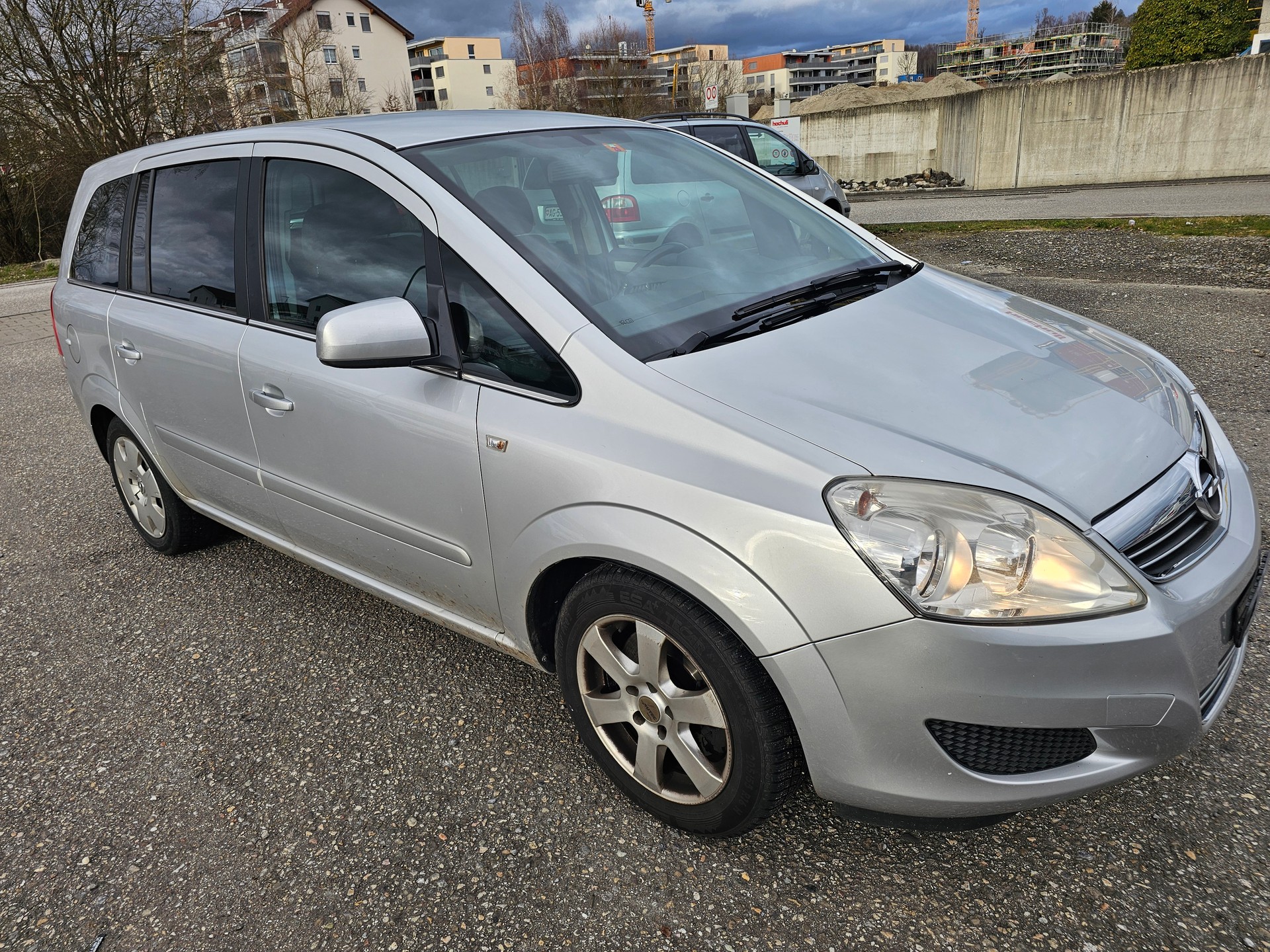 OPEL Zafira 2.2i 16V Edition Automatic-image-5
