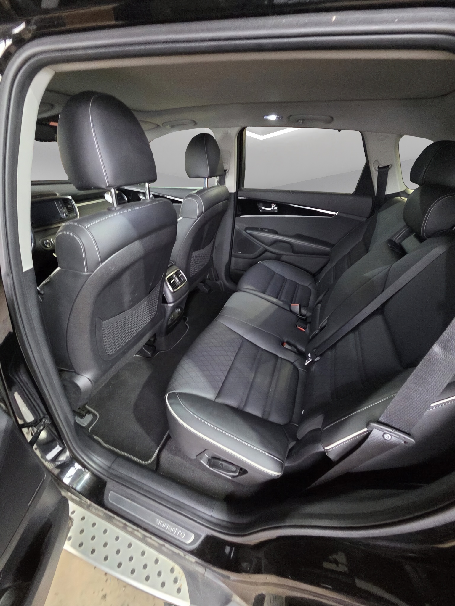 KIA Sorento 2.2 CRDI Style 7P. Automatic-image-5