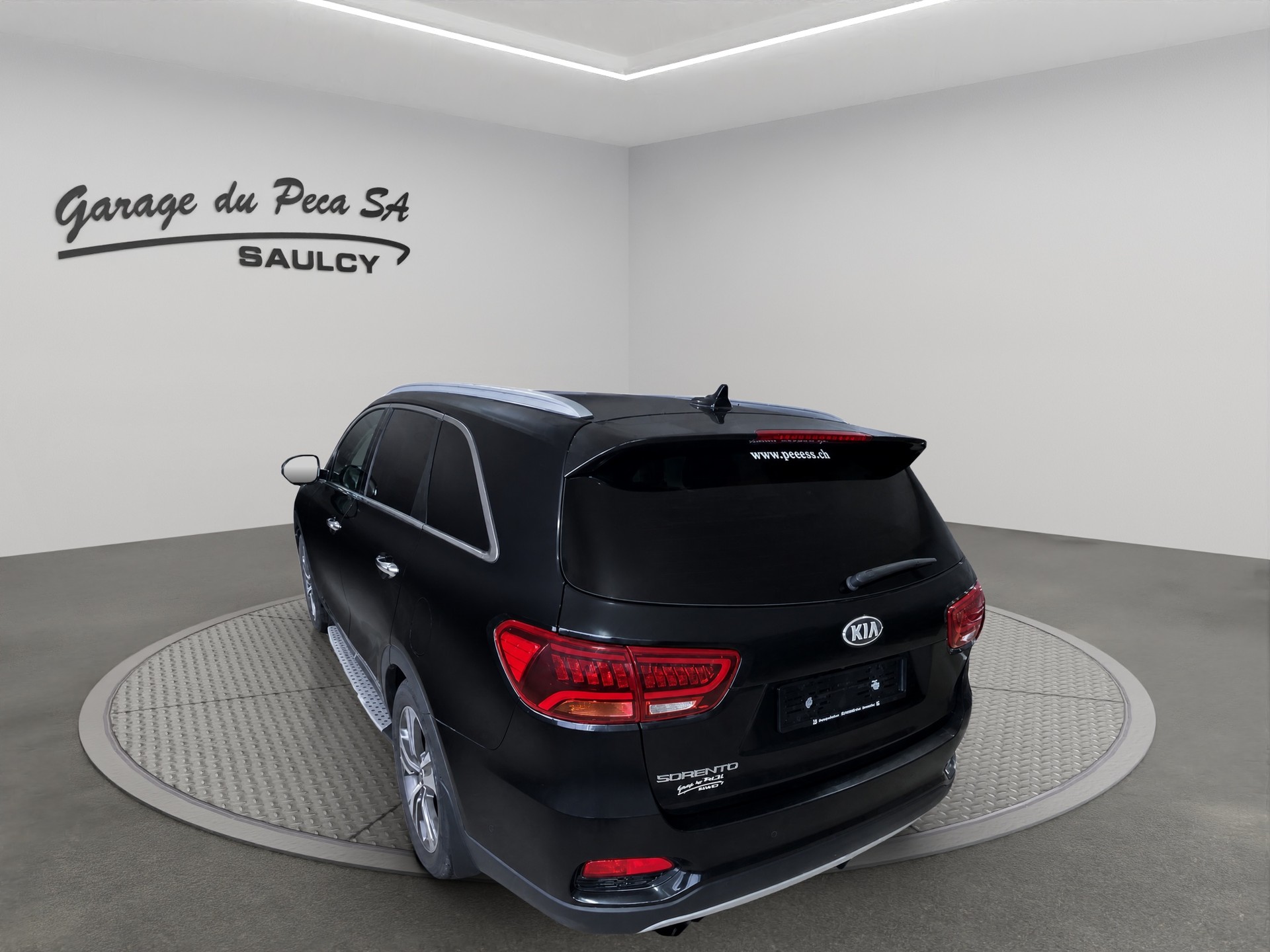 KIA Sorento 2.2 CRDI Style 7P. Automatic-image-3