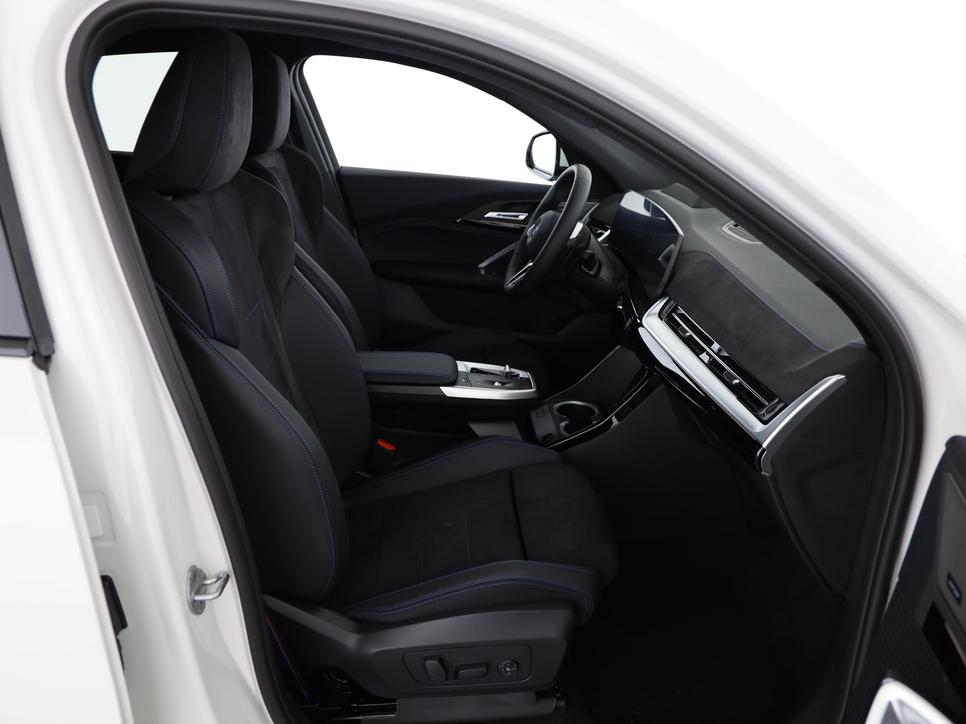 BMW X2 20d xDrive paddles-image-15