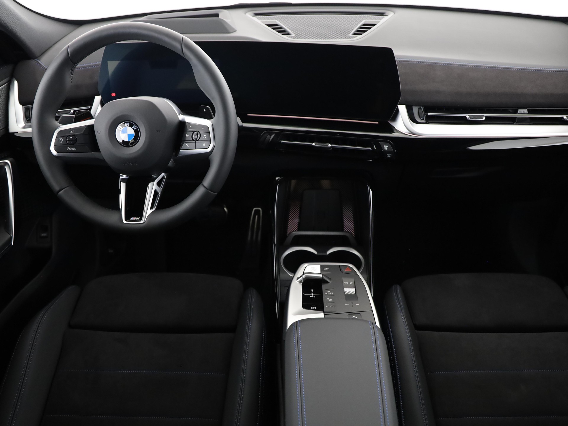 BMW X2 20d xDrive paddles-image-17