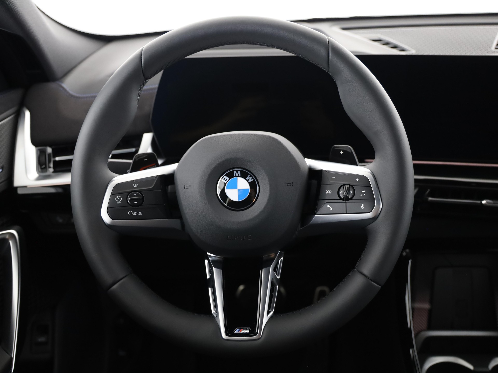 BMW X2 20d xDrive paddles-image-19