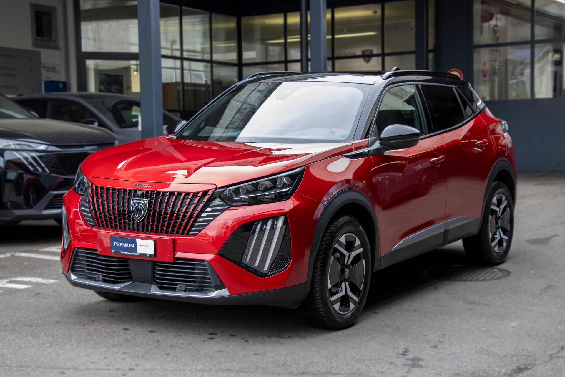 PEUGEOT 2008 1.2 PureTech GT EAT8-image-0
