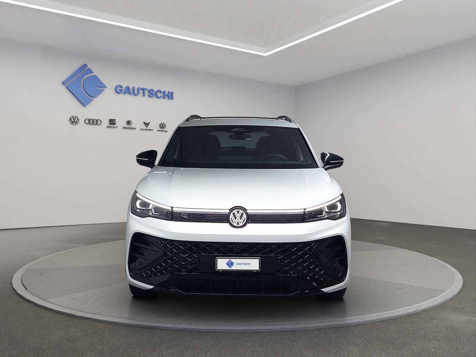 VW Tiguan 2.0 TDI SCR R-Line 4Motion DSG-image-4