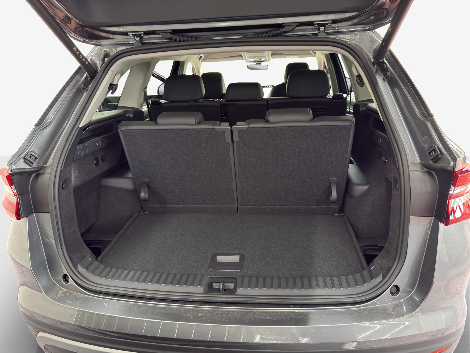 SKODA Kodiaq 2.0 TSI Dynamic 4x4-image-12