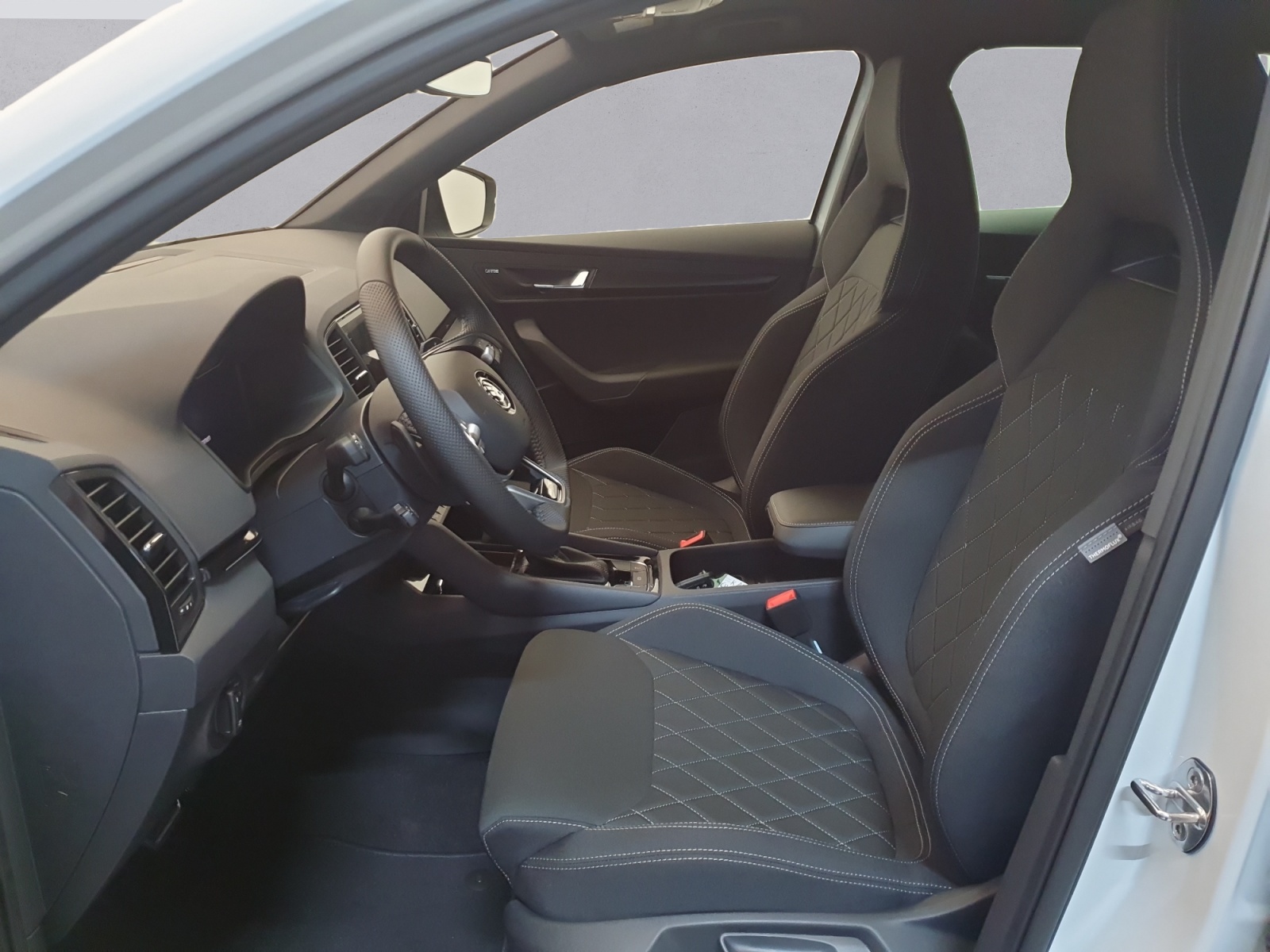 SKODA Karoq 2.0 TSI Dynamic Limited Edition 4x4 DSG-image-7