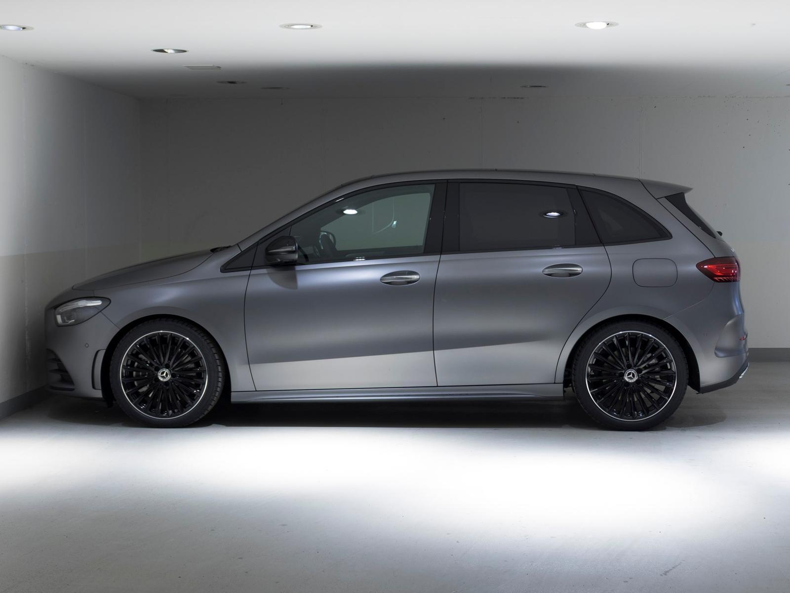 MERCEDES-BENZ B 250 4MATIC-image-5