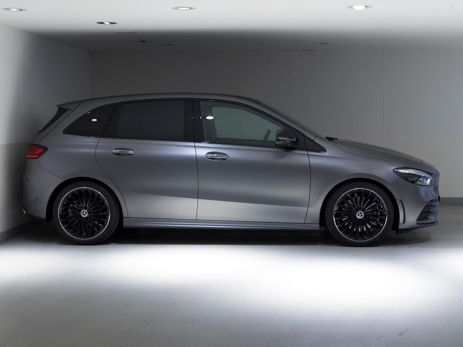MERCEDES-BENZ B 250 4MATIC-image-1