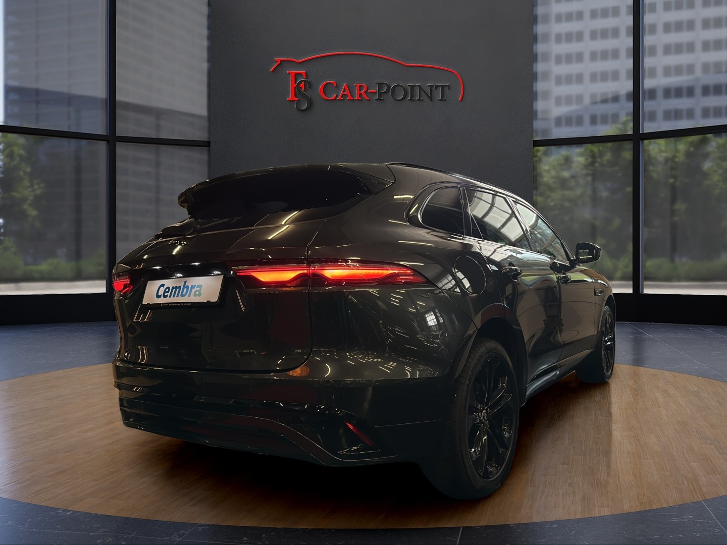 JAGUAR F-Pace 2.0 PHEV 404 R-Dynamic SE AWD-image-4