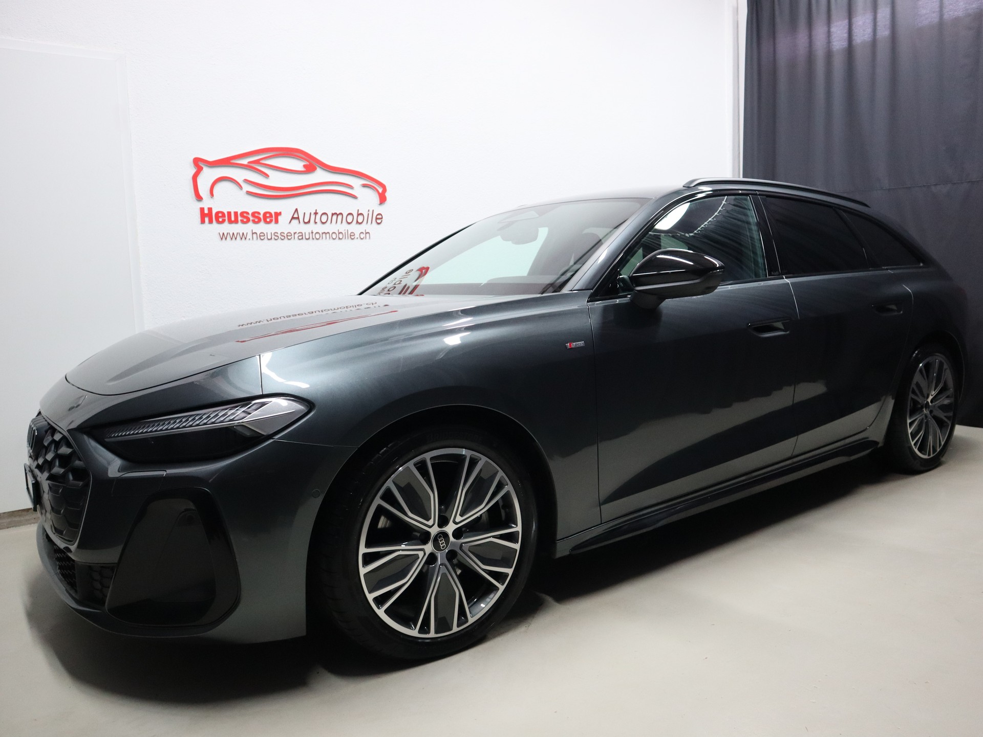 AUDI A5 Avant 2.0 TDI S tronic S Line Edition - Navi - MMI Beifahrerdisplay - Matrix LED - Keyless - 360° Kamera - 204 PS-showroom-element-1