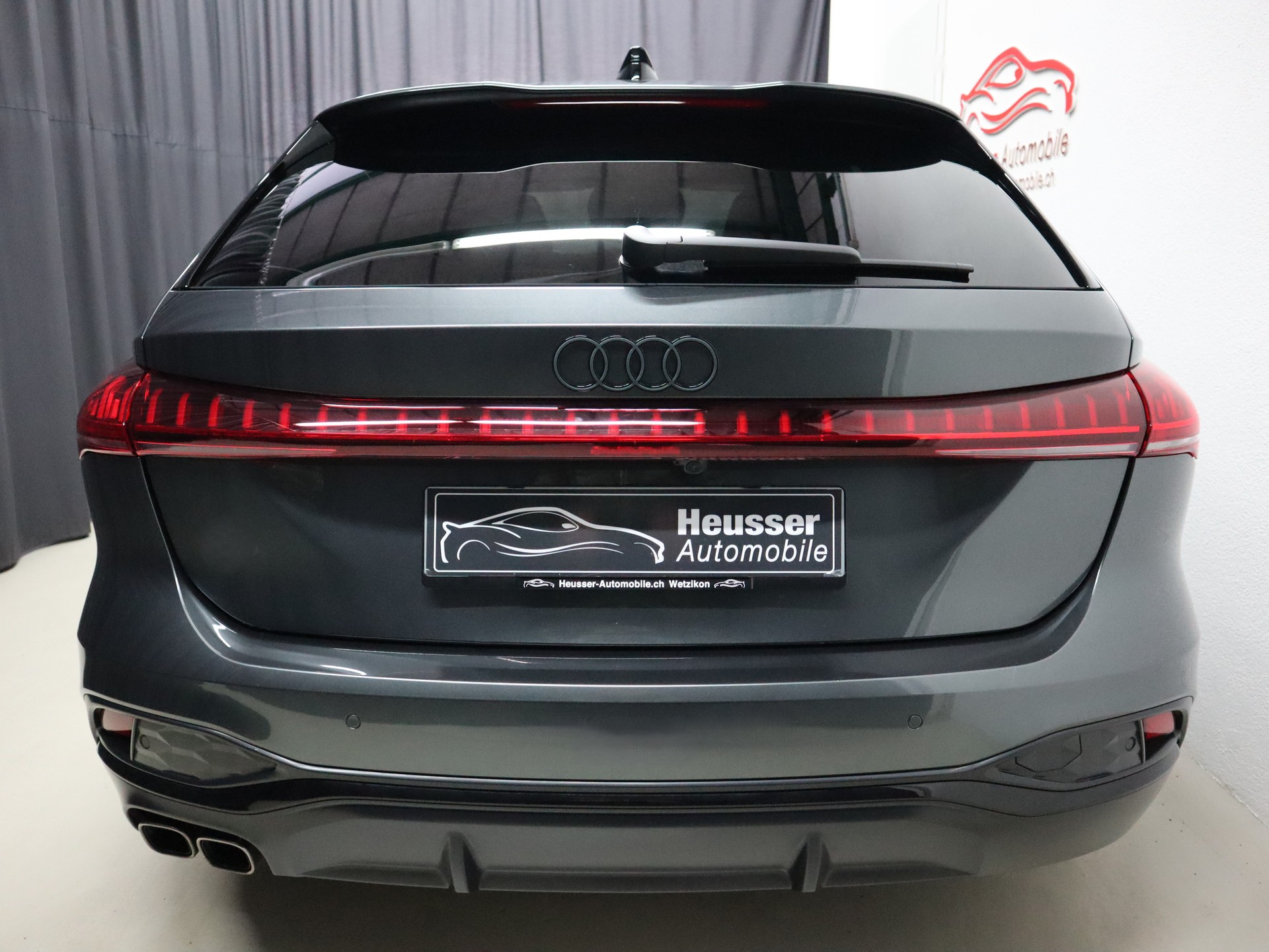 AUDI A5 Avant 2.0 TDI S tronic S Line Edition - Navi - MMI Beifahrerdisplay - Matrix LED - Keyless - 360° Kamera - 204 PS-image-5