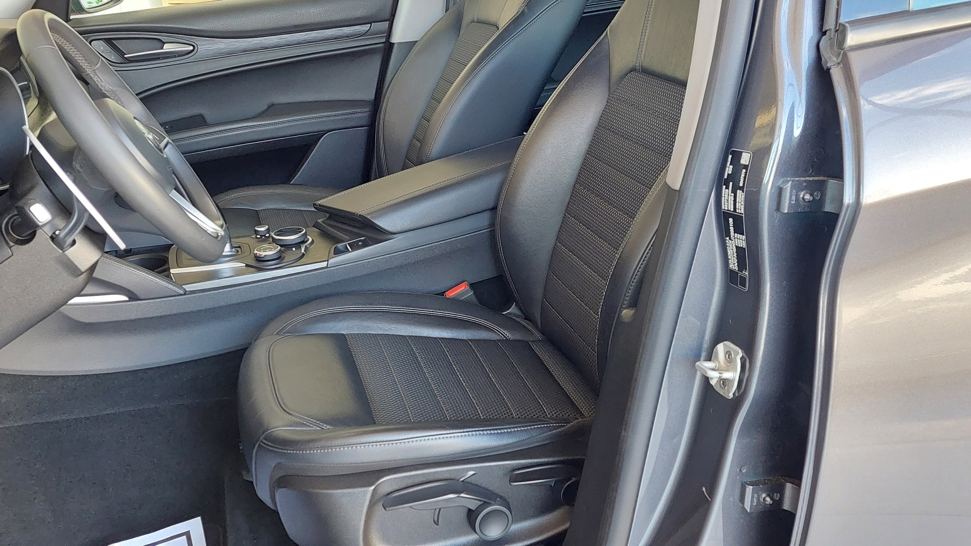 ALFA ROMEO Stelvio 2.0 Super Q4 Automatic-image-6