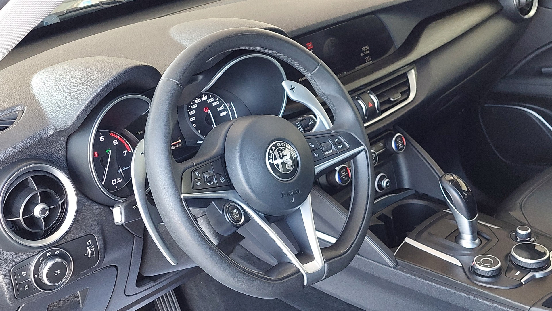 ALFA ROMEO Stelvio 2.0 Super Q4 Automatic-image-4