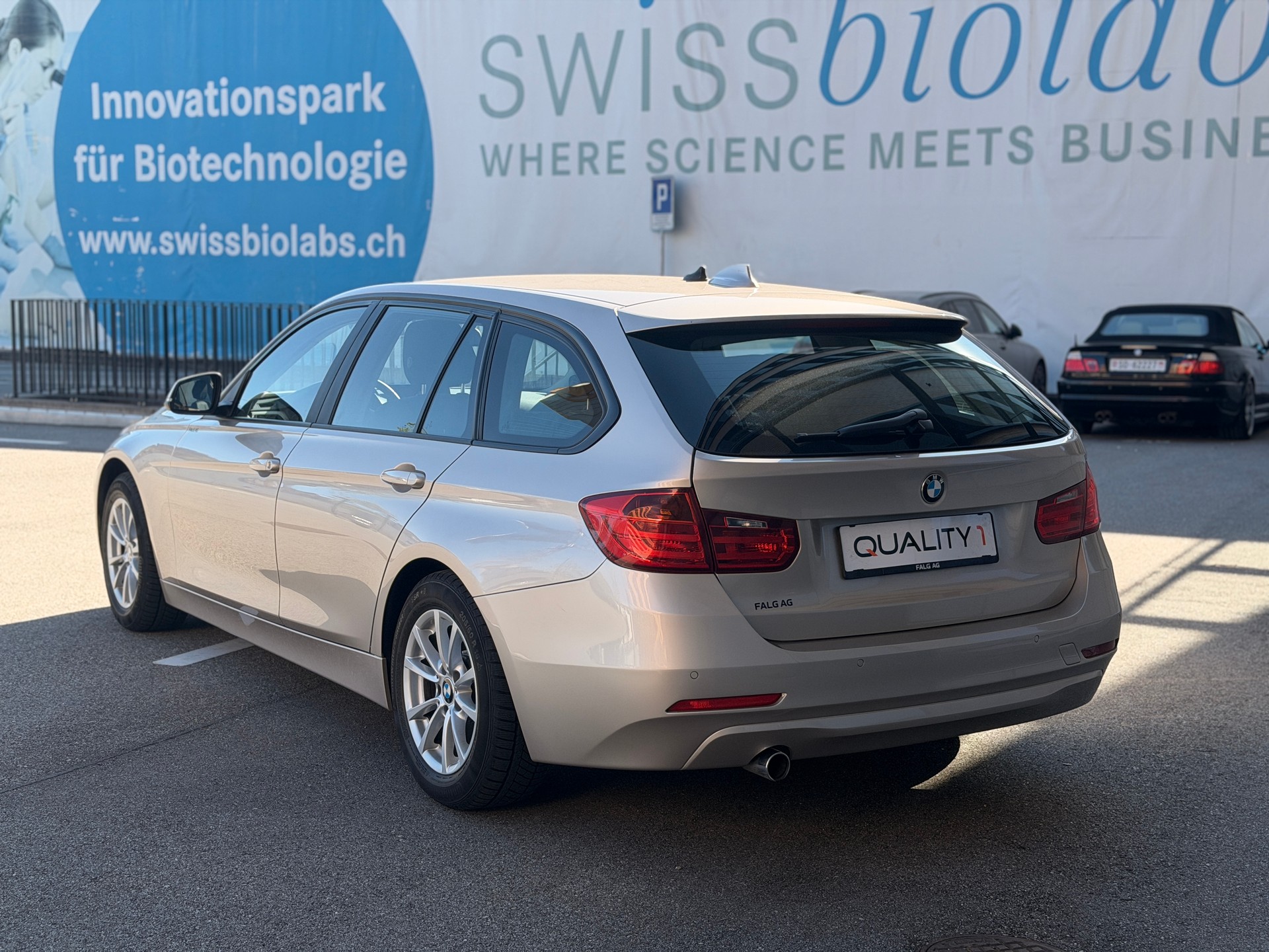 BMW 320d xDrive Touring Sport Line Steptronic-image-2