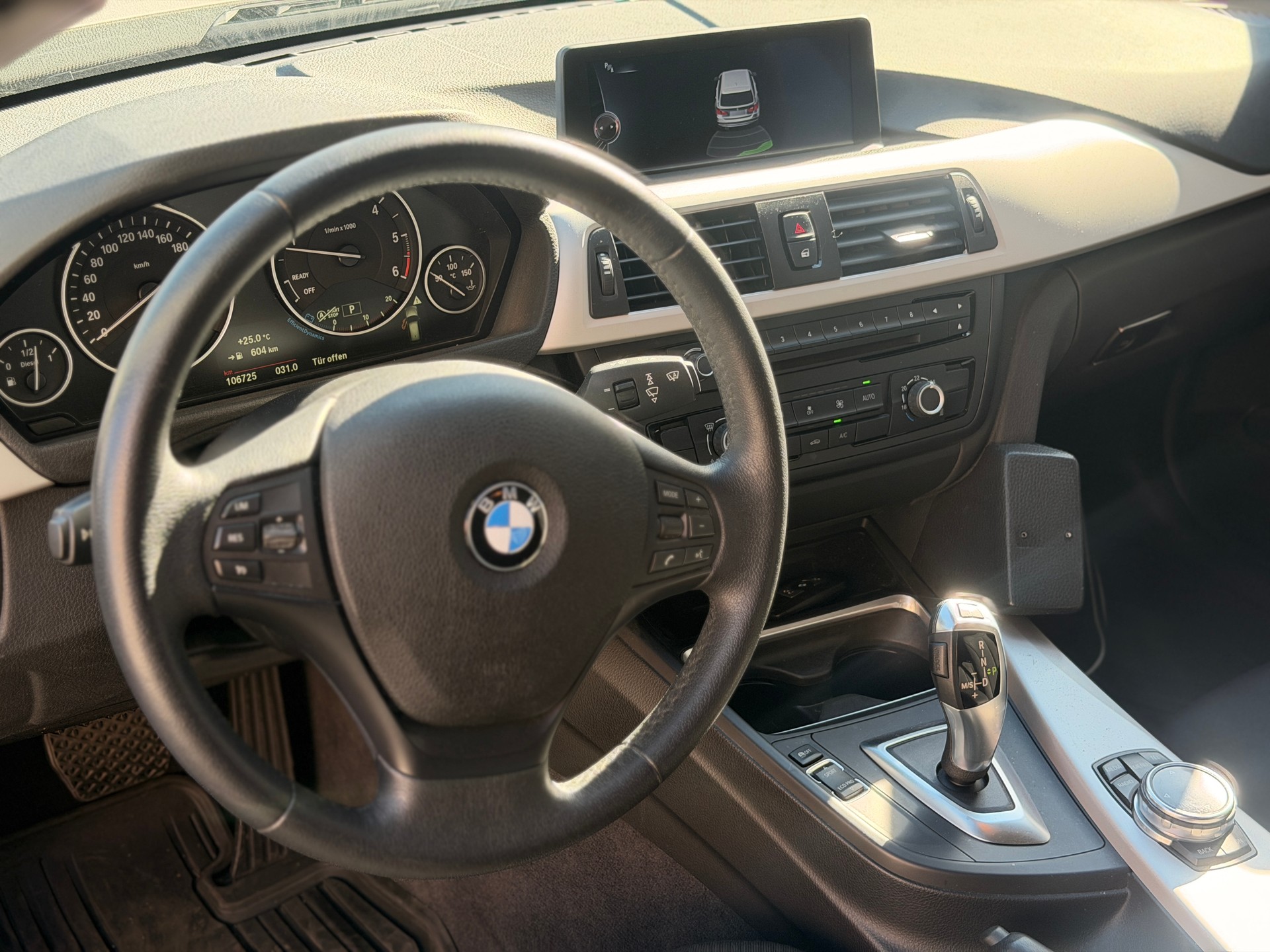 BMW 320d xDrive Touring Sport Line Steptronic-image-17