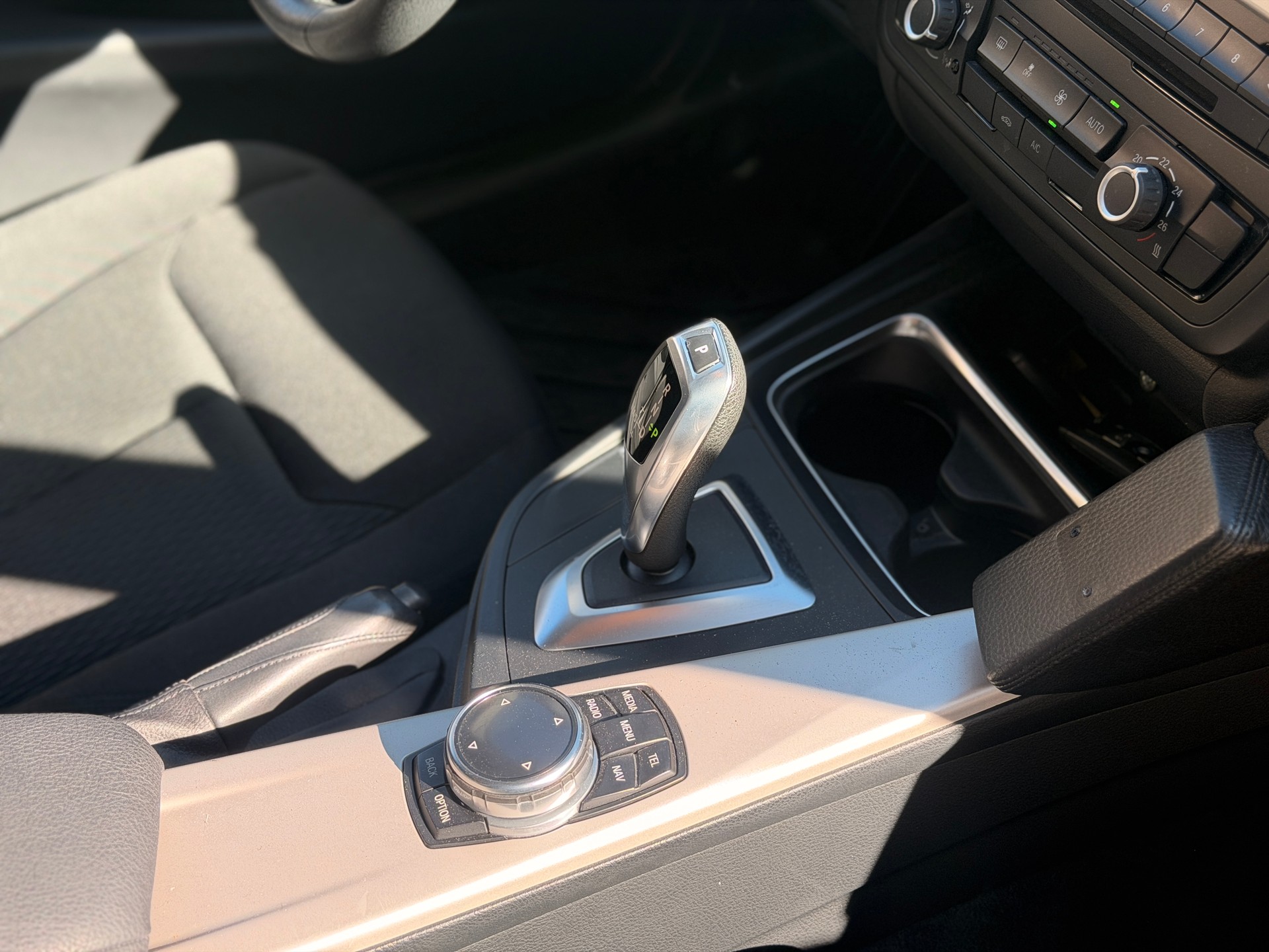 BMW 320d xDrive Touring Sport Line Steptronic-image-27