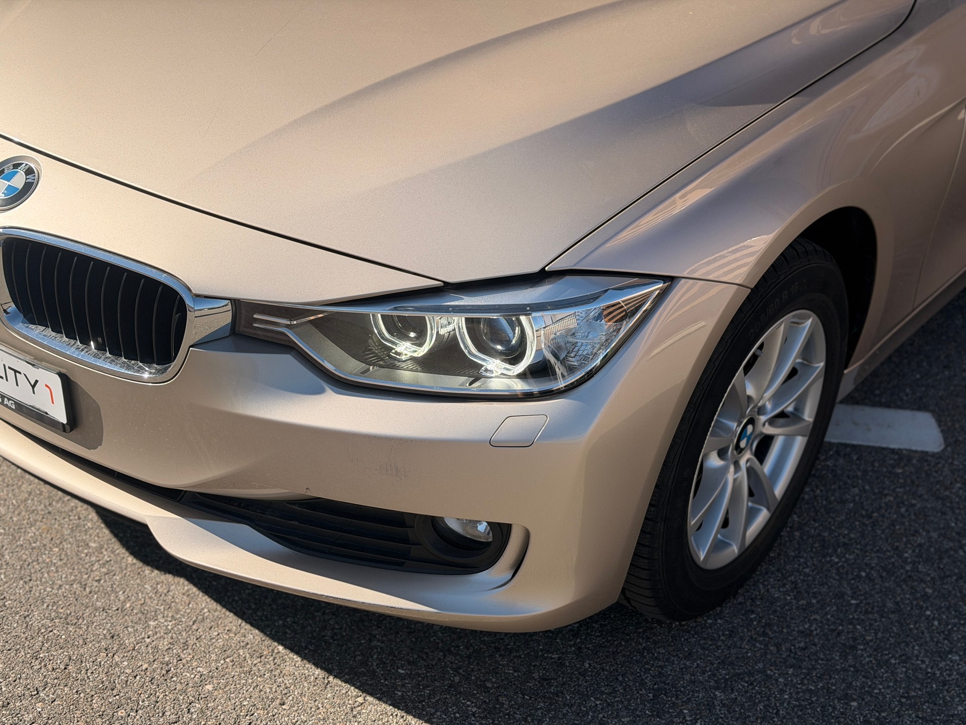 BMW 320d xDrive Touring Sport Line Steptronic-image-7