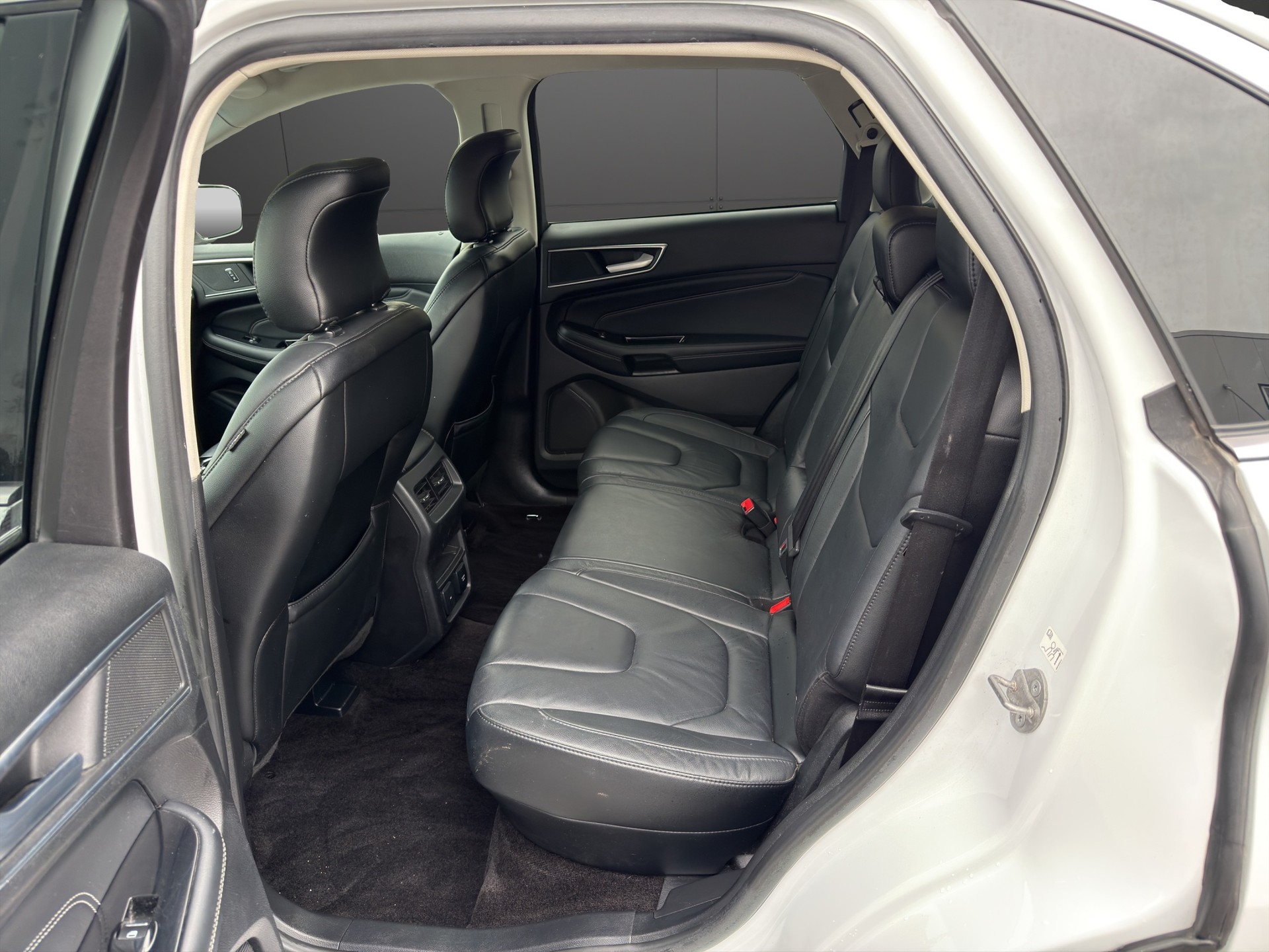 FORD Edge 2.0 TDCi Titanium 4WD PowerShift-image-22