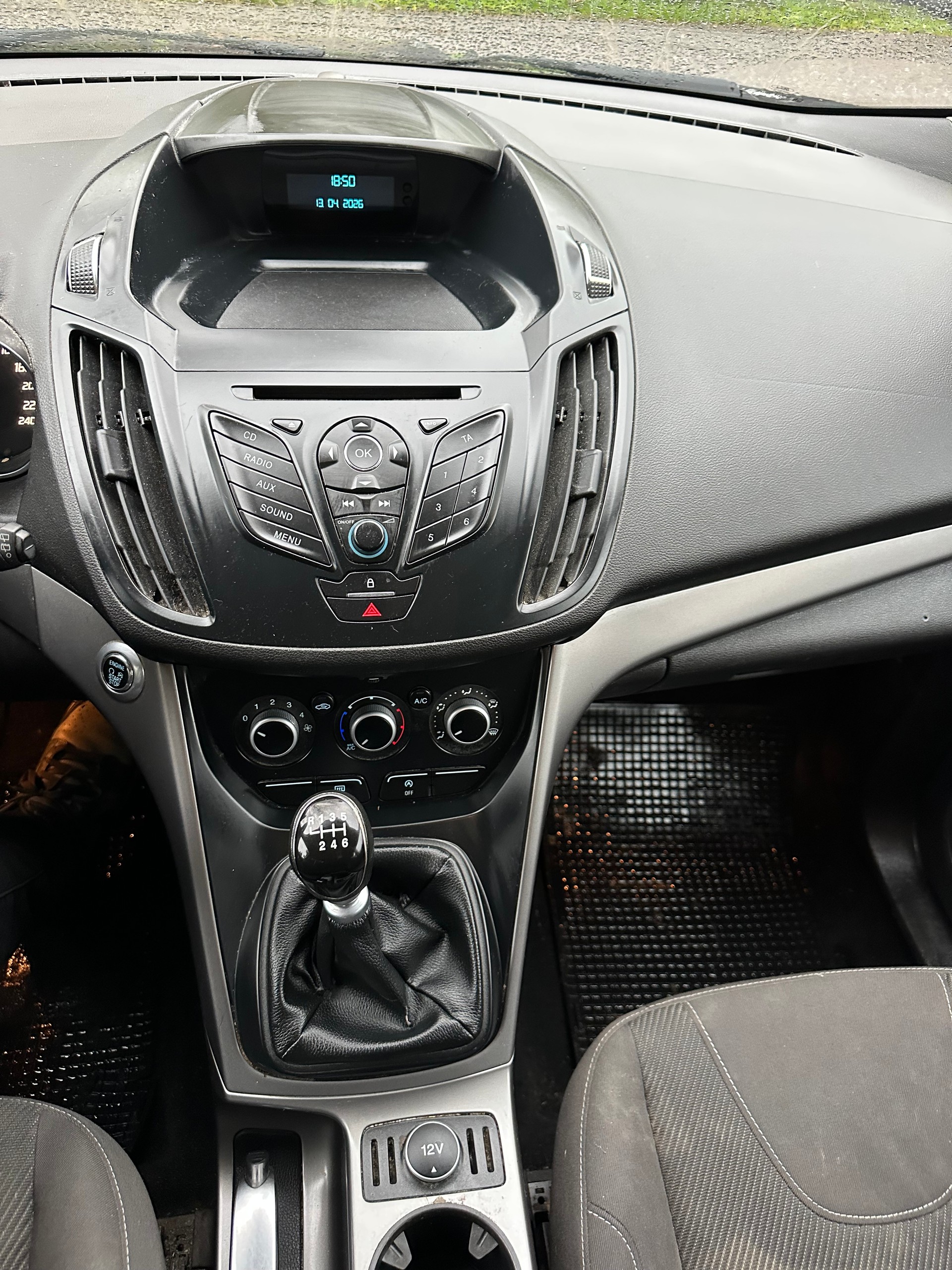 FORD Kuga 1.6 SCTi Carving 2WD-image-10