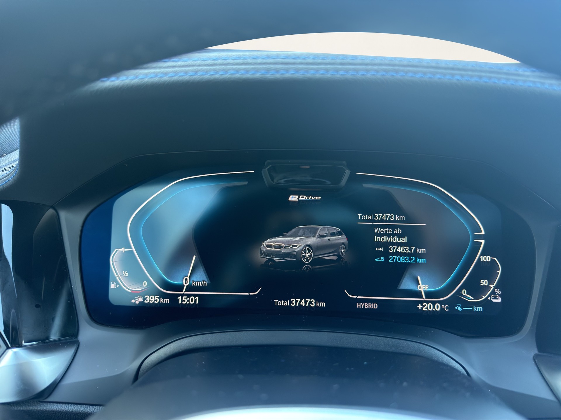 BMW 330e xDrive M Sport-image-11