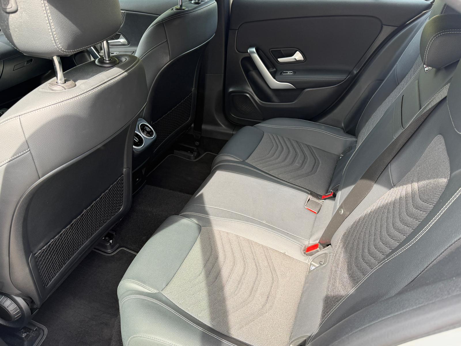 MERCEDES-BENZ A 200 Progressive 7G-DCT-image-12